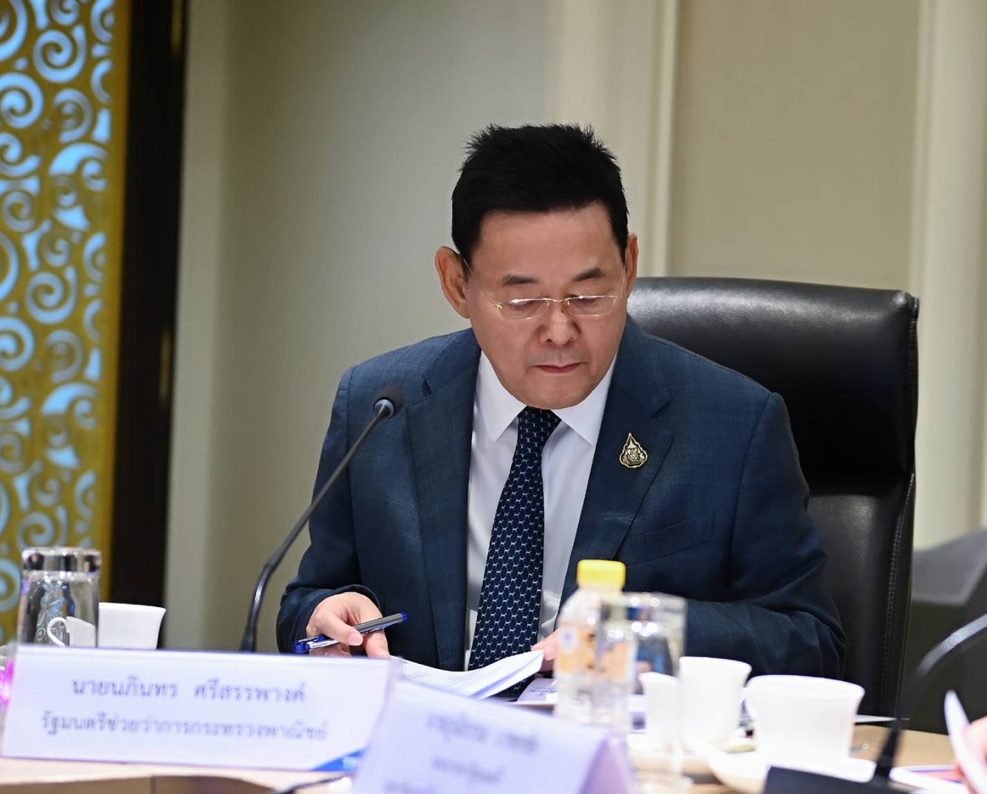 ลดรายจ่าย เพิ่มรายได้ ขยายโอกาส "รมช.นภินทร" ชู SME ชงตั้งอนุกรรมการขับเคลื่อน ในการประชุมคณะกรรมการบูรณาการนโยบายเชิงรุกกระทรวงพาณิชย์นัดแรก