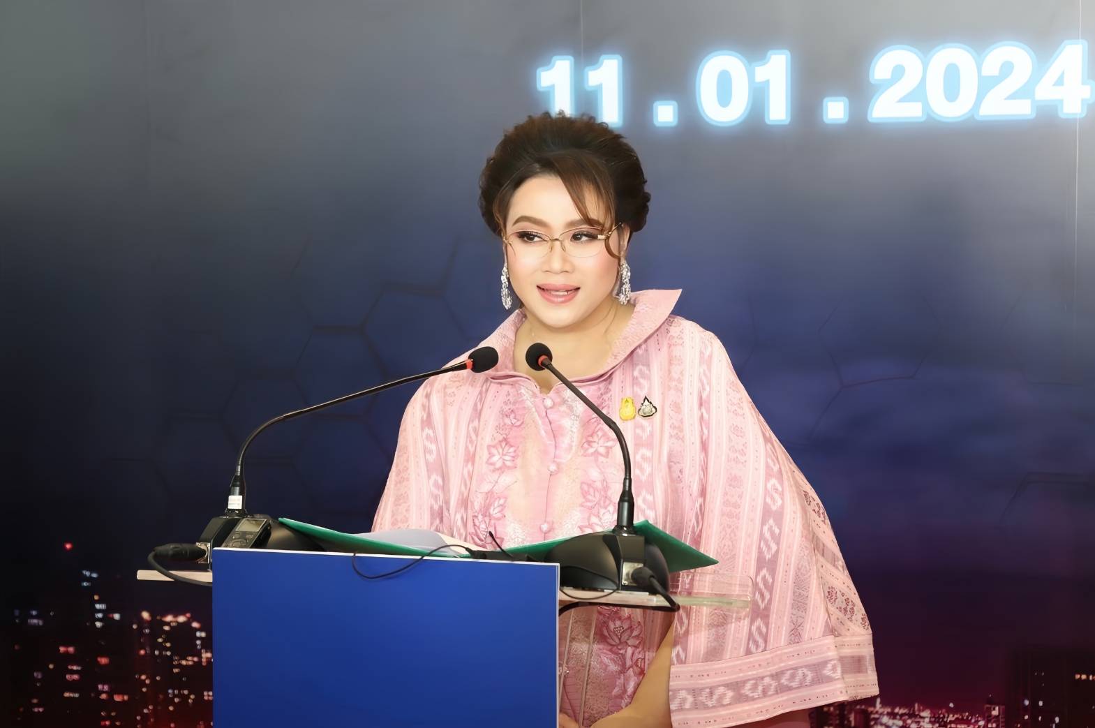 "ศุภมาส“ผลงาน 3 เดือน เพียบ และ สร้างนโยบายใหม่ ถูกใจนักเรียน-ผู้ปกครอง-ประชาชน ย้ำ ”เรียนดี มีความสุข มีรายได้ และวิจัยตอบโจทย์“ ด้านอธิการบดี-หน่วยวิทย์ทั่วประเทศ ขานรับนโยบาย อว.ยุคใหม่ ขับเคลื่อนอนาคตประเทศไทย