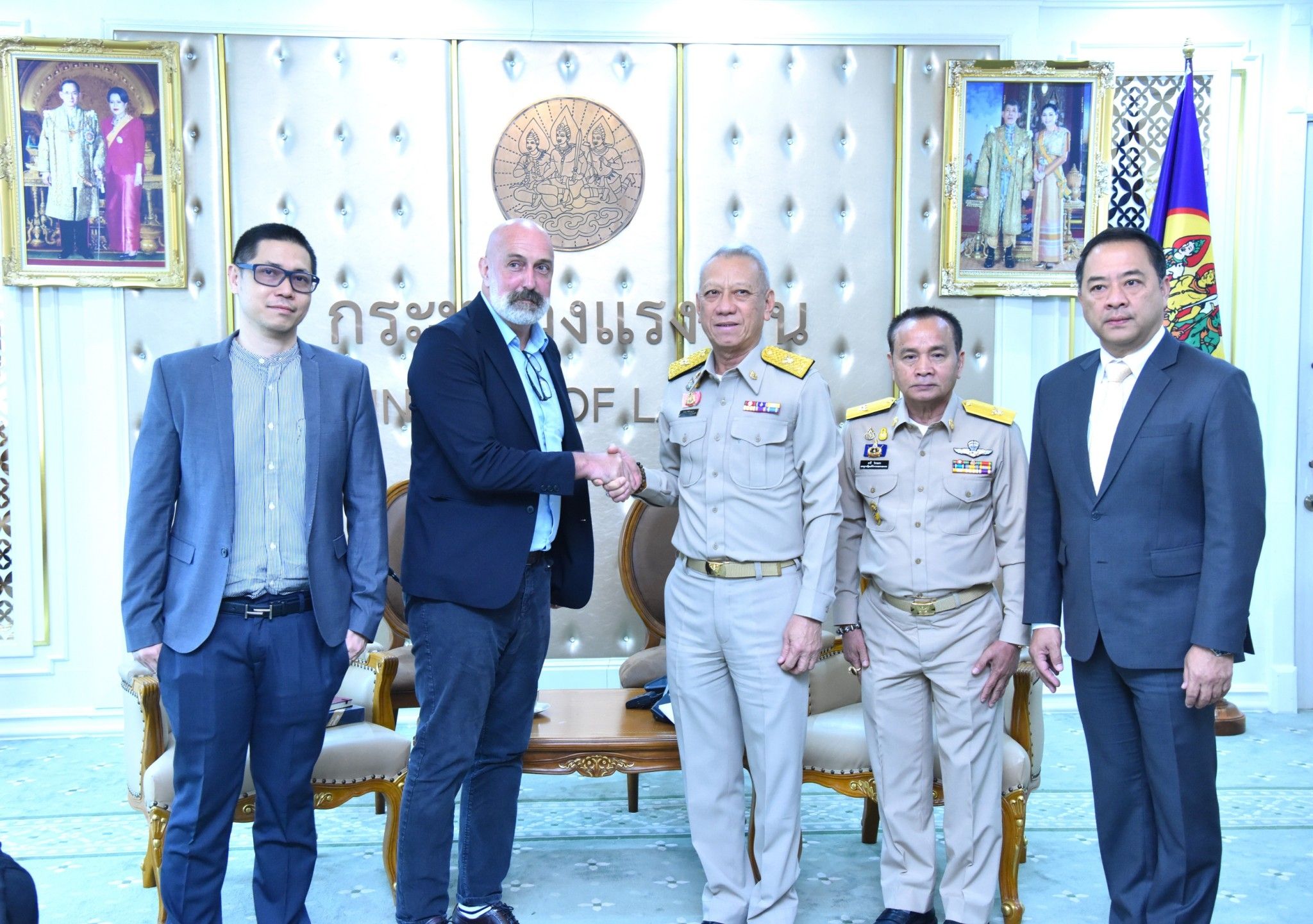 รมว.แรงงาน “พิพัฒน์” ต้อนรับ โซลิดาริตี้ เซ็นเตอร์ หารือร่วมปกป้องพัฒนาแรงงานไทย