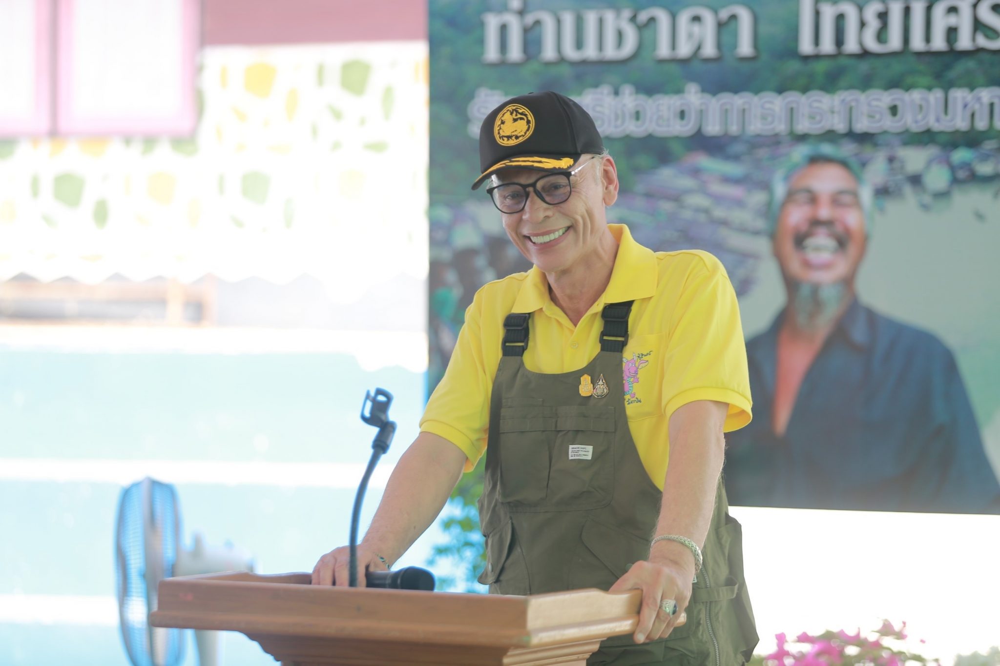 "ชาดา" ตรวจราชการระนอง ก่อนประชุม ครม.สัญจร ติดตามความคืบหน้า โครงการนำร่อง "ชุมชนยั่งยืนบ้านเกาะสินไห" บำบัดผู้เสพยา คืนคนทำงานสู่สังคม