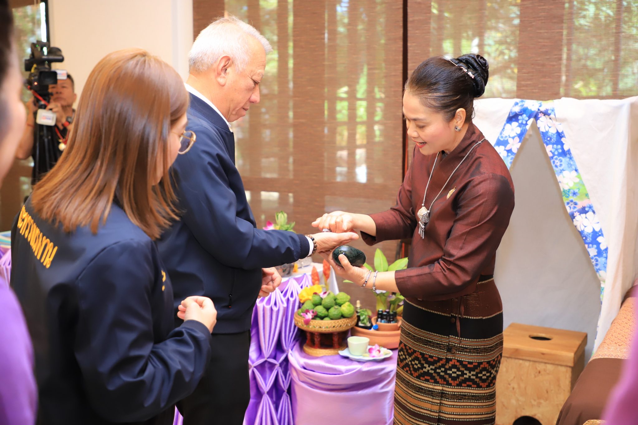 "พิพัฒน์" รมว.แรงงาน ส่งเสริมนวดไทย เยี่ยมสถาบัน wellness เชียงใหม่ มุ่งพัฒนาทักษะเพิ่มรายได้ตามฝีมือ ป้อนงานภาคท่องเที่ยวและส่งออกต่างประเทศ