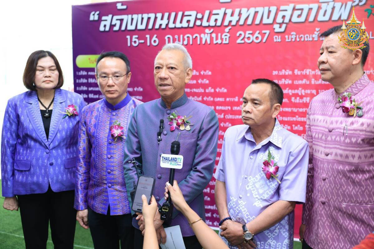 รมว.แรงงาน “พิพัฒน์” เปิด “สร้างงาน และเส้นทางสู่อาชีพ จังหวัดพระนครศรีอยุธยา” เตรียมเสิร์ฟงานกว่า 1 หมื่นอัตรา หนุนการทำงานทุกช่วงวัย