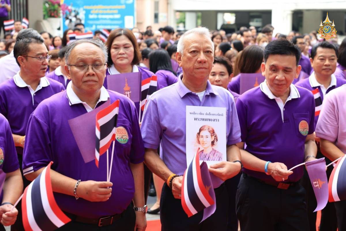 “พิพัฒน์” รมว.แรงงาน ปลุกข้าราชการ ผู้ใช้แรงงานทั่วประเทศนับแสน สวมเสื้อม่วง แสดงพลังจงรักภักดีถวายแด่ กรมสมเด็จพระเทพฯ