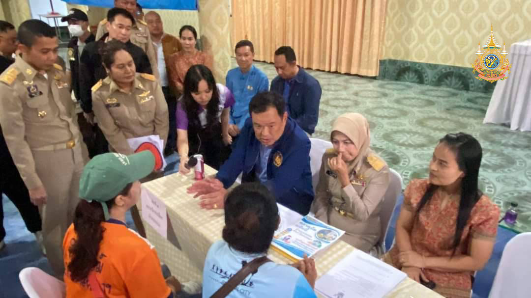 “อนุทิน” ปลื้ม ทุกจังหวัด บูรณาการจับแก๊งยานรกรายวัน กำชับนโยบาย จับได้ ต้องขยายผลรวบรายใหญ่ เชื่อขบวนยาเสพติด เริ่มอ่อนกำลัง หลังภาครัฐปราบปรามหนัก