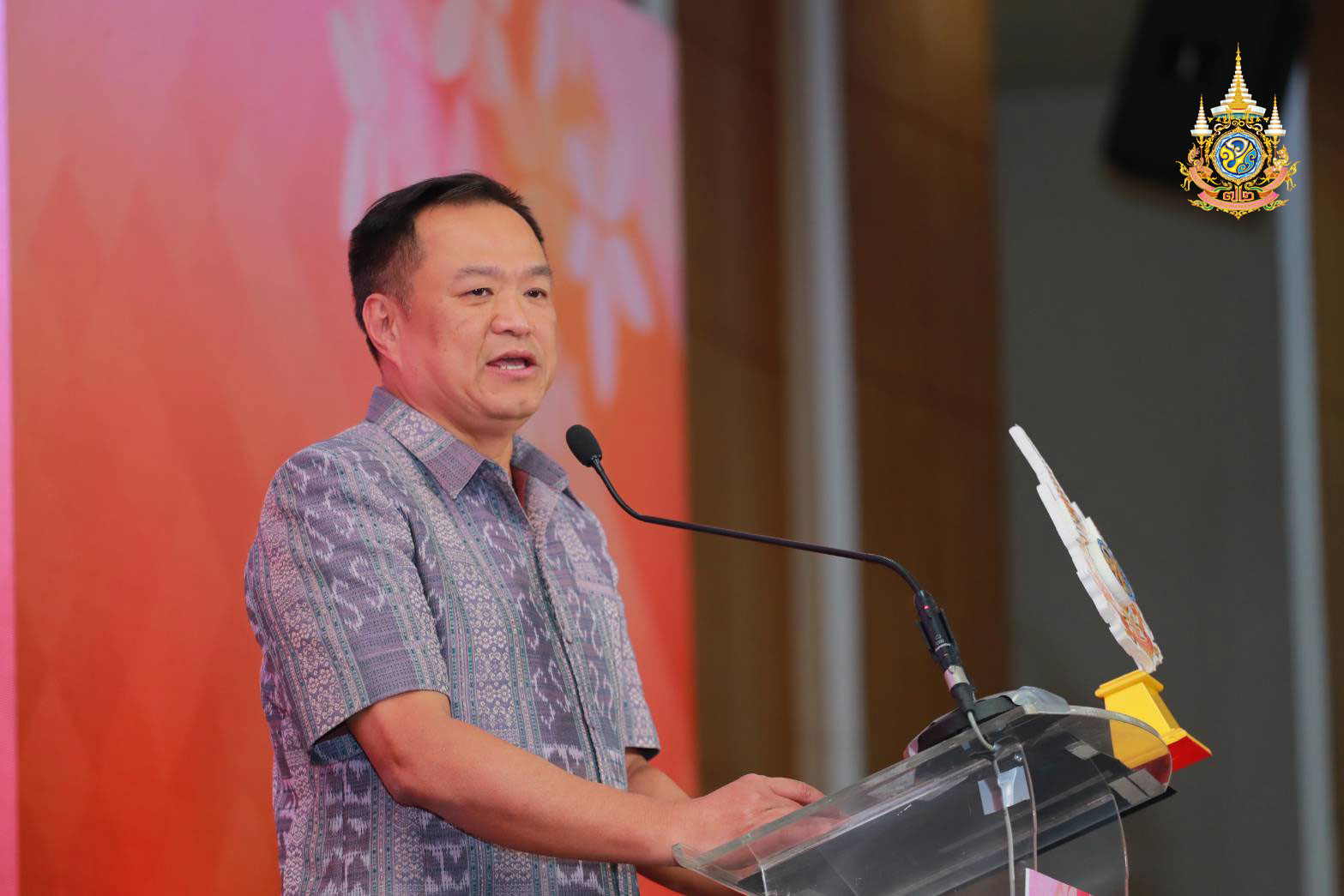 กลยุทธ์สร้างอีสานใหม่ ! “อนุทิน” เปิดหมดทุกยุทธศาสตร์ นับหนึ่ง สร้างชุมชนเข้มแข็ง สู่การพัฒนาคนให้ทันโลก