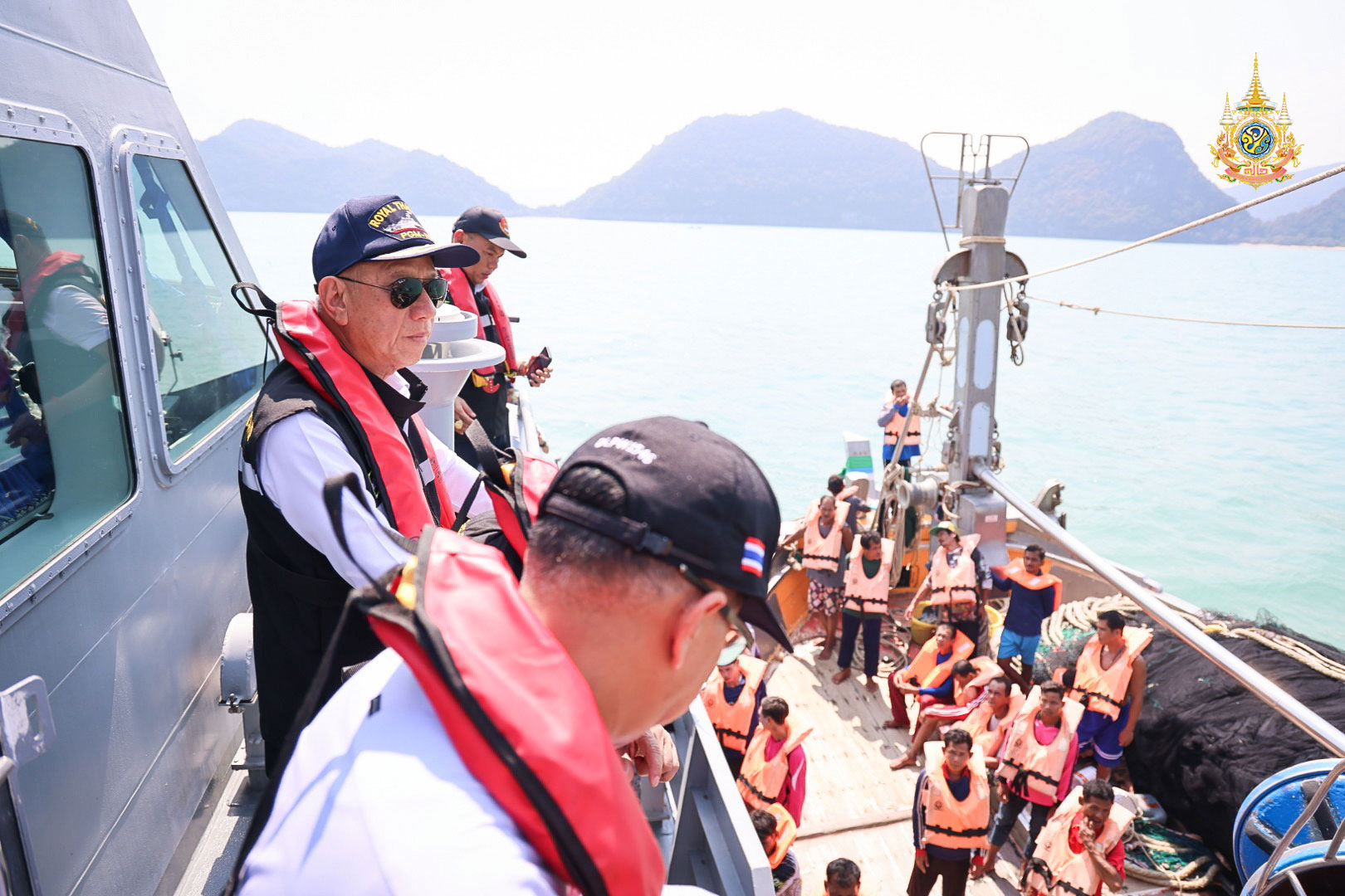 ครั้งแรก !! ลุยกลางอ่าวไทย รมว.แรงงาน “พิพัฒน์” ห่วงใยแรงงานประมงให้ได้รับการคุ้มครองตามกฎหมาย ป้องกันค้ามนุษย์