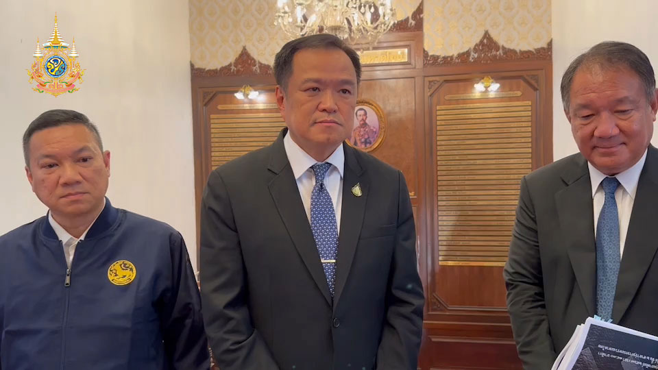 มท.1 นั่งหัวโต้ะประชุมคณะกรรมการกำกับการแก้ไขปัญหาหนี้นอกระบบ เน้นย้ำ เจ้าหน้าที่ทุกฝ่ายดำเนินการไกล่เกลี่ยหนี้อย่างเต็มที่ต่อเนื่อง ประสานผลักดันสถาบันการเงินให้อนุมัติสินเชื่อผู้ที่เข้าลงทะเบียน มุ่งมั่นช่วยเหลือพี่น้องประชาชนทั้งฝ่ายลูกหนี้ เจ้าหนี้ อย่างเป็นธรรม