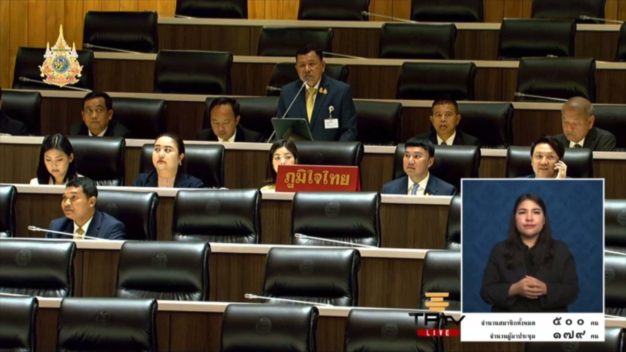 โรงอาหารโรงเรียนไม่มี ! “อรรถพล” ทวงถามงบประมาณ เผย “เสมา2” เห็นกับตา เด็กนักเรียน ต้องนำ หม้อข้าว หม้อแกง ขึ้นไปทานอาหารที่ห้องเรียน