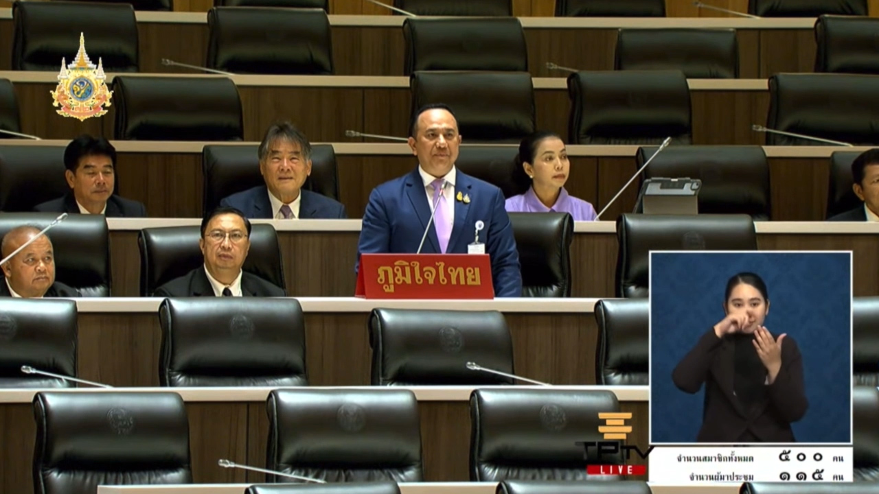 “สส.ณัฏฐ์ชนน” ของบประมาณสร้างถนน 4 เลน สาย 4085 แยกตำบลลำไพล บ้านลำเปา จนถึงบ้านปากบ่อ ของอำเภอสะบ้าย้อย ระยะทาง 11กิโลเมตร และขอให้เร่งเปิดใช้งาน สนง.ที่ดิน สะบ้าย้อย