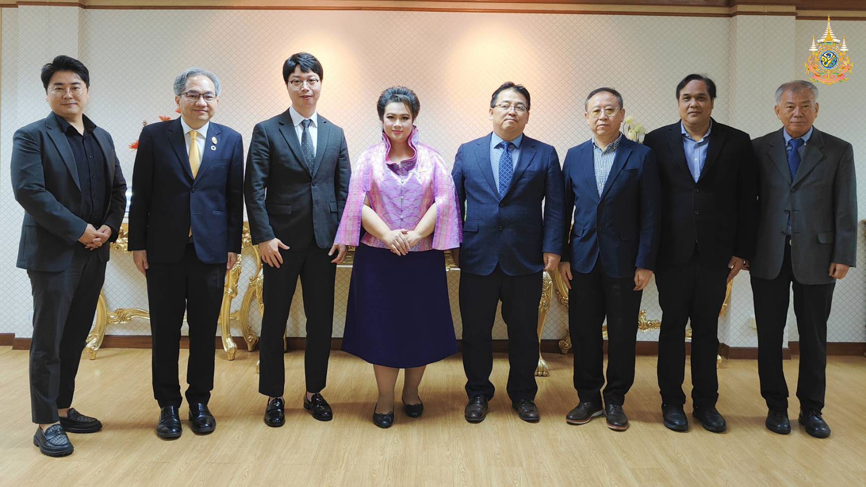 “รมว.ศุภมาส” หารือผู้บริหารเอกชนด้านเทคโนโลยีแนวหน้าของเกาหลีใต้ ดึงร่วมพัฒนา AI เพื่อการศึกษาไทย หนุนการเรียนรู้ตลอดชีวิต