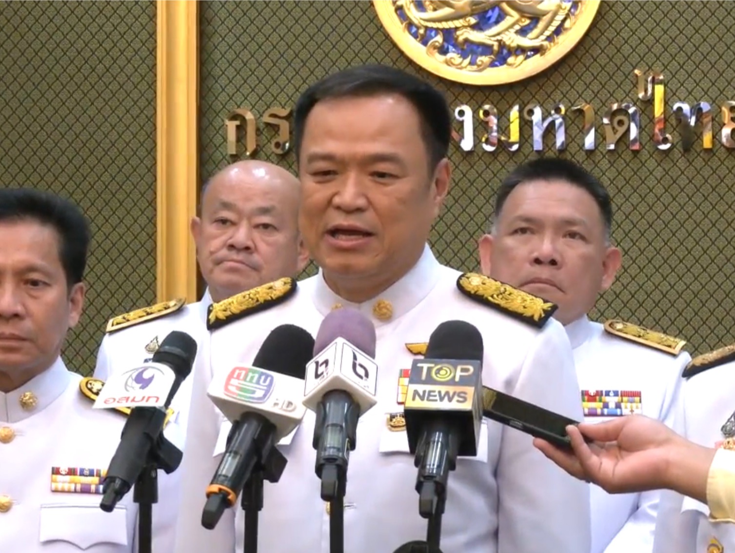 ใจเขา ใจเรา! ลดเงื่อนไขให้แรงงานกลับบ้านสงกรานต์