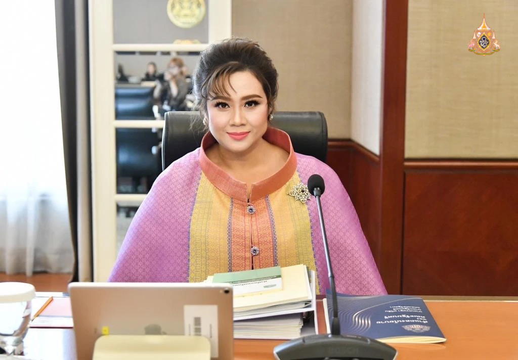 เร่งพัฒนาการศึกษาและวิทยาศาสตร์ “เคมี”