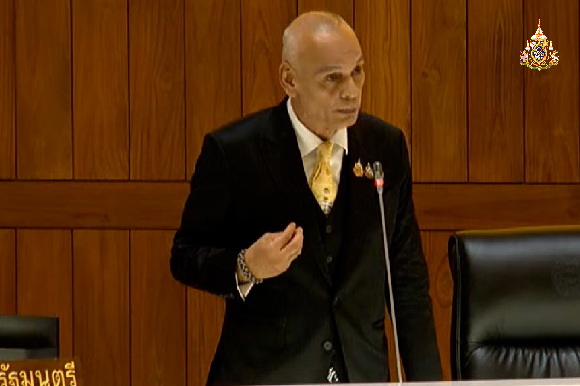 “ชาดา” ตอบกระทู้ ให้ต่างชาติถือครองคอนโดฯ และ พ.ร.บ.ทรัพย์อิงสิทธิ ขยายเวลาเช่าที่ดิน