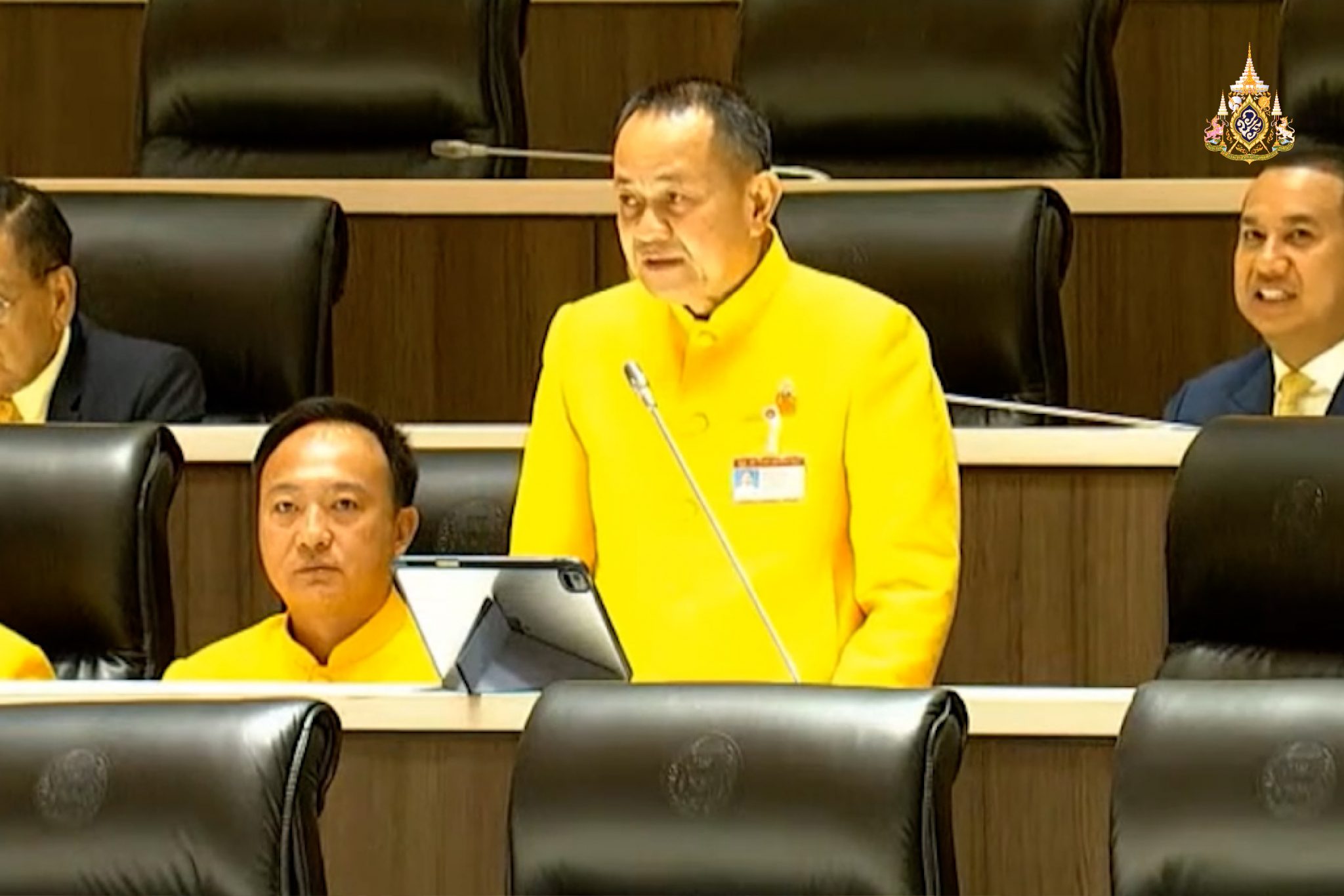 "ศักดิ์" หารือสภาฯ แก้ปัญหาซ้ำซากแหล่งน้ำสาธารณะในจ.บุรีรัมย์ ตื้นเขิน ฝายชำรุด และน้ำประปาไม่เพียงพอต่อการอุปโภค-บริโภค