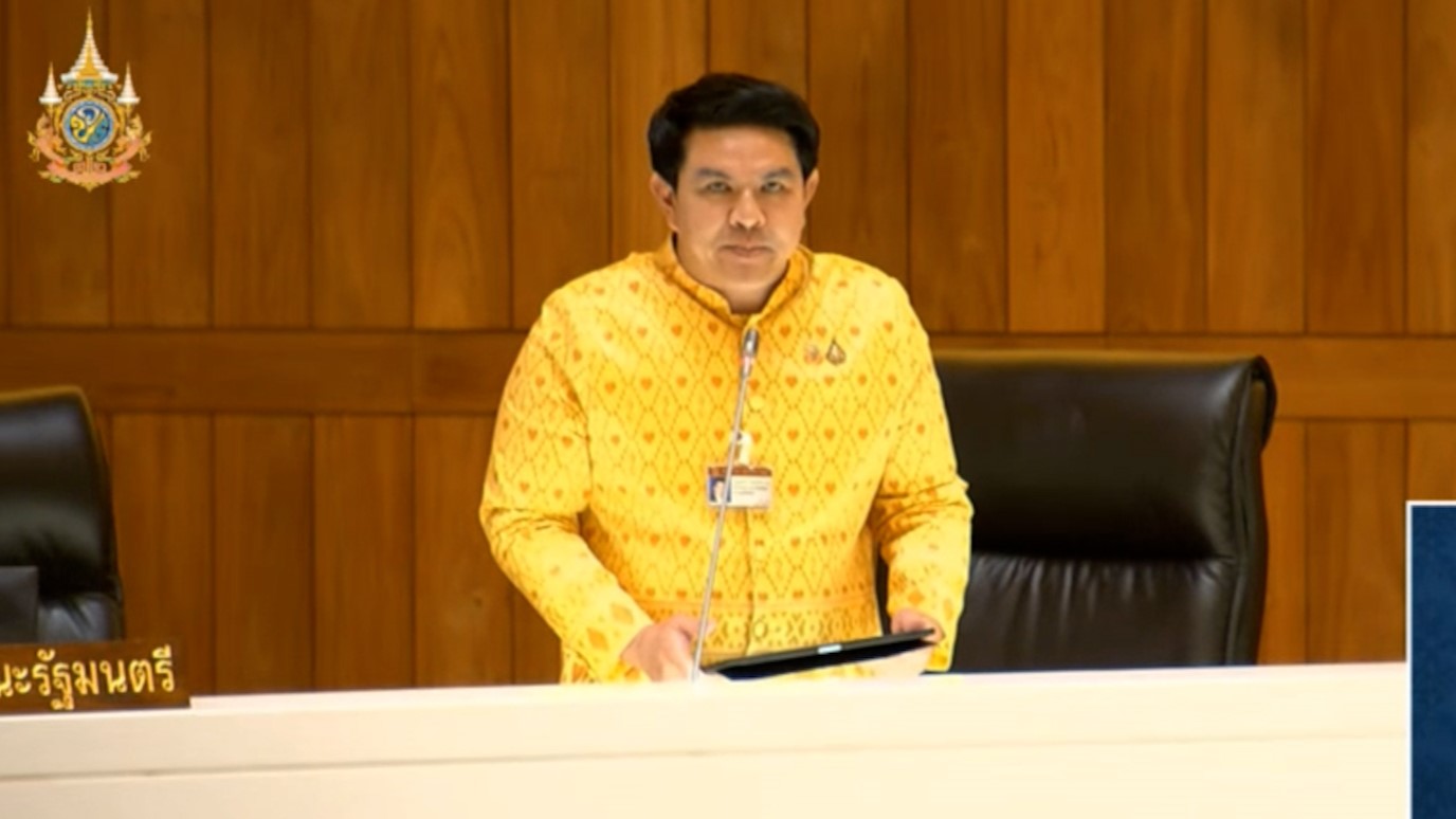 "รมช.สุรศักดิ์" ยืนยันต้องปฏิวัติการศึกษาอย่างรวดเร็วโดยใช้เทคโนโลยี สิ่งใดเป็นประโยชน์ พร้อมทำเต็มที่