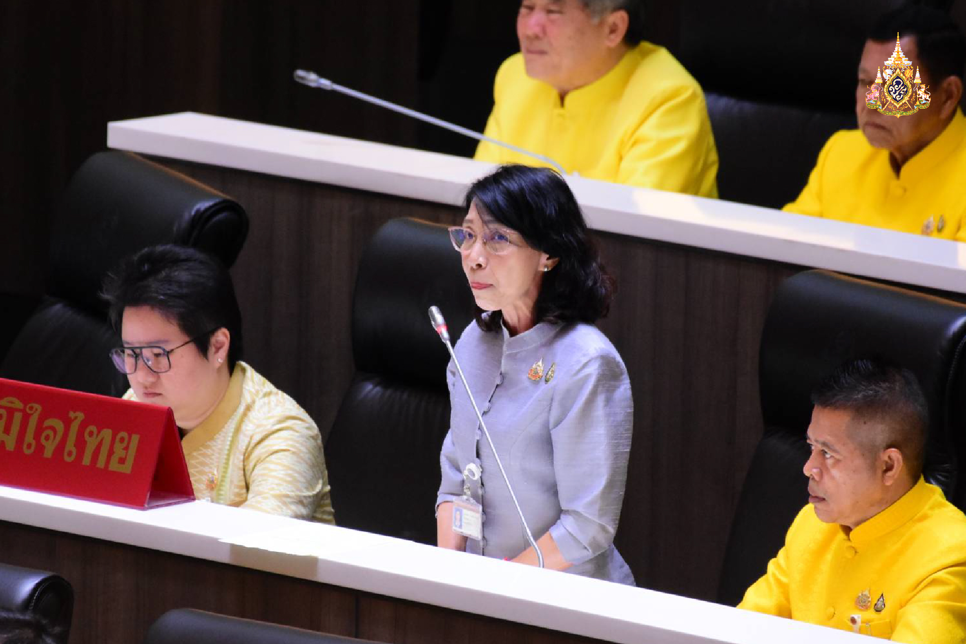 "สส.ปทิดา" หารือ หนอนกระทู้ ระบาดหนัก ติดไฟส่องสว่าง