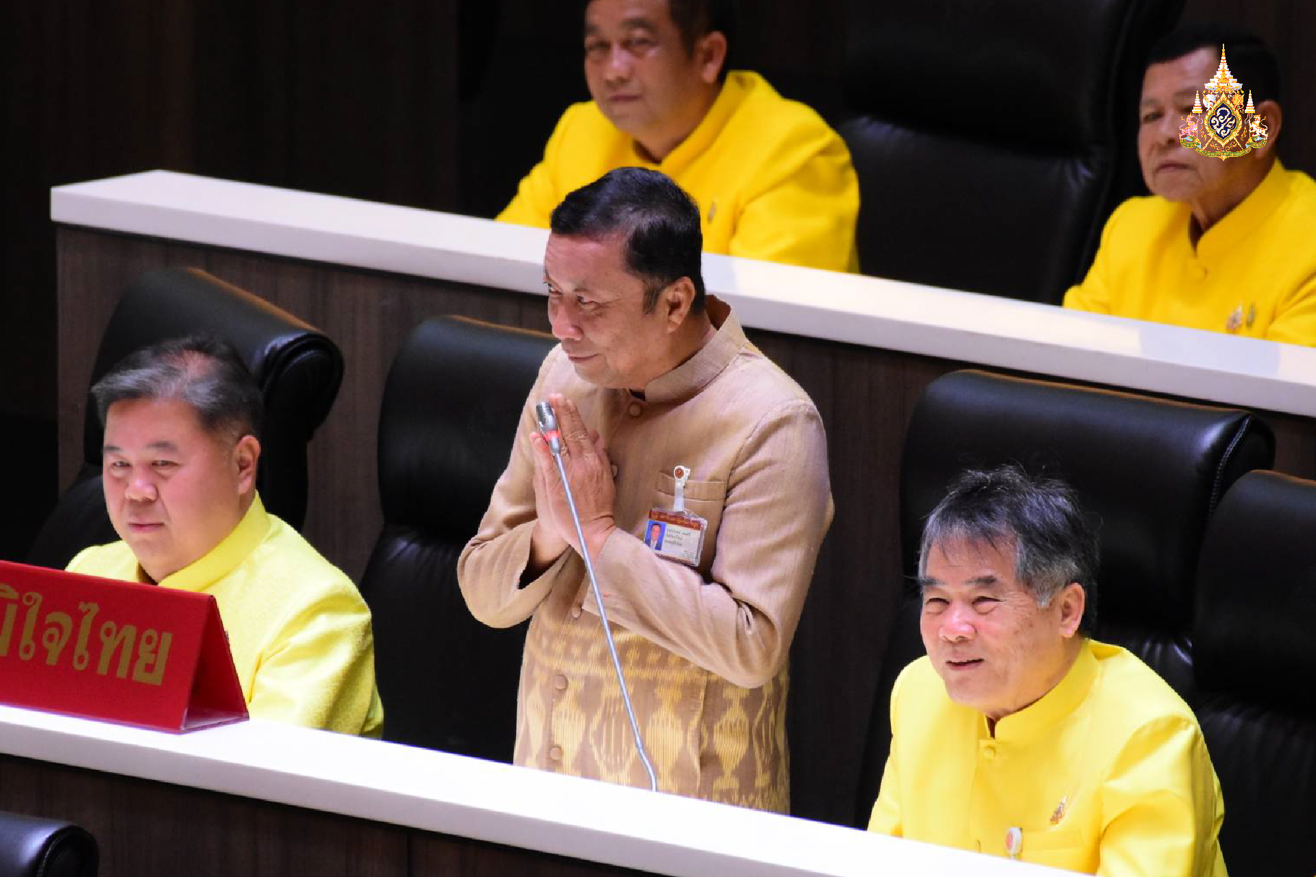 "สส.รุ่งโรจน์" หารือสภา แก้ปัญหาปากท้อง-ถนน-ชลประทาน-ด่านผ่านแดนถาวร