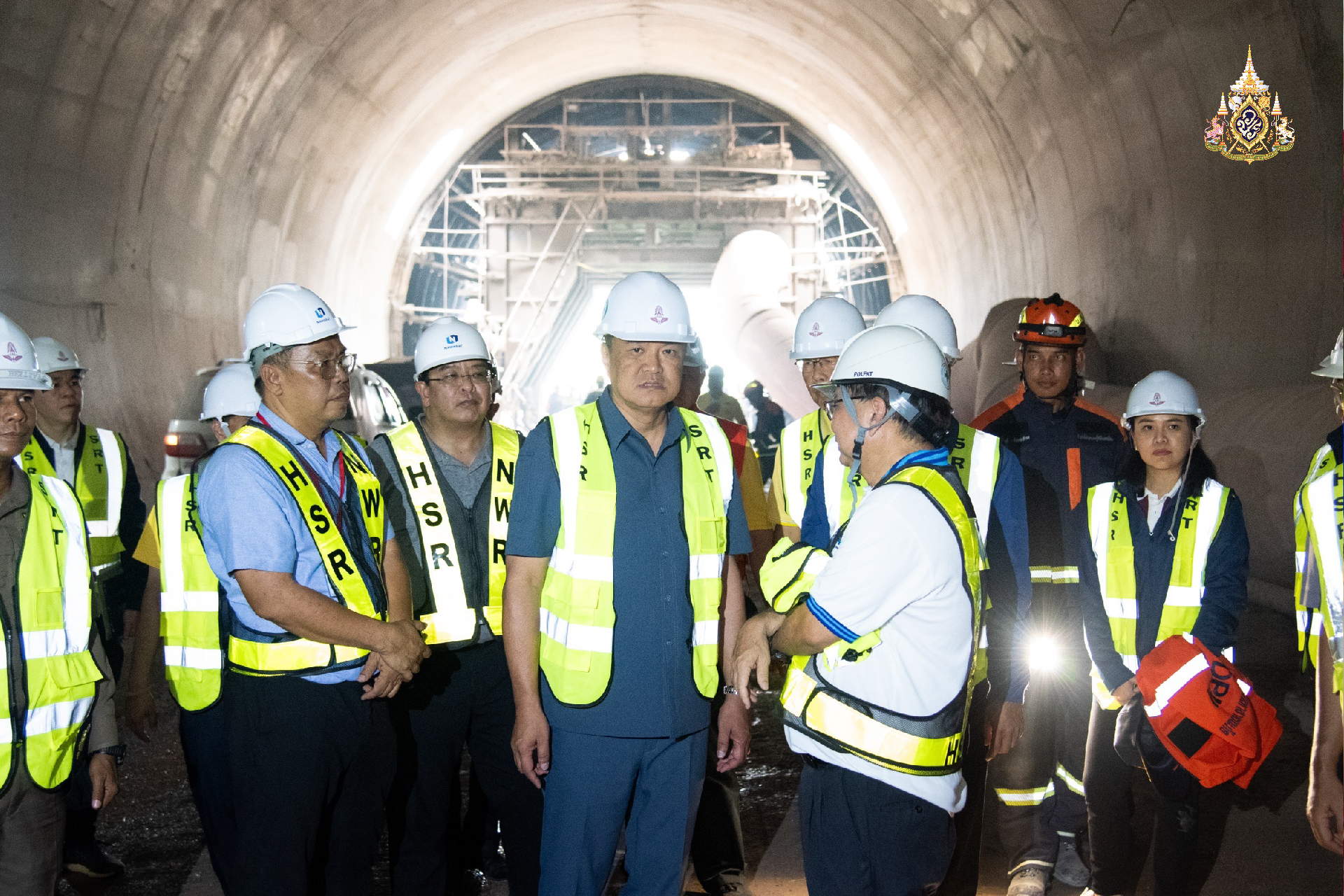 เร่งเดินหน้าช่วยเหลือคนงาน