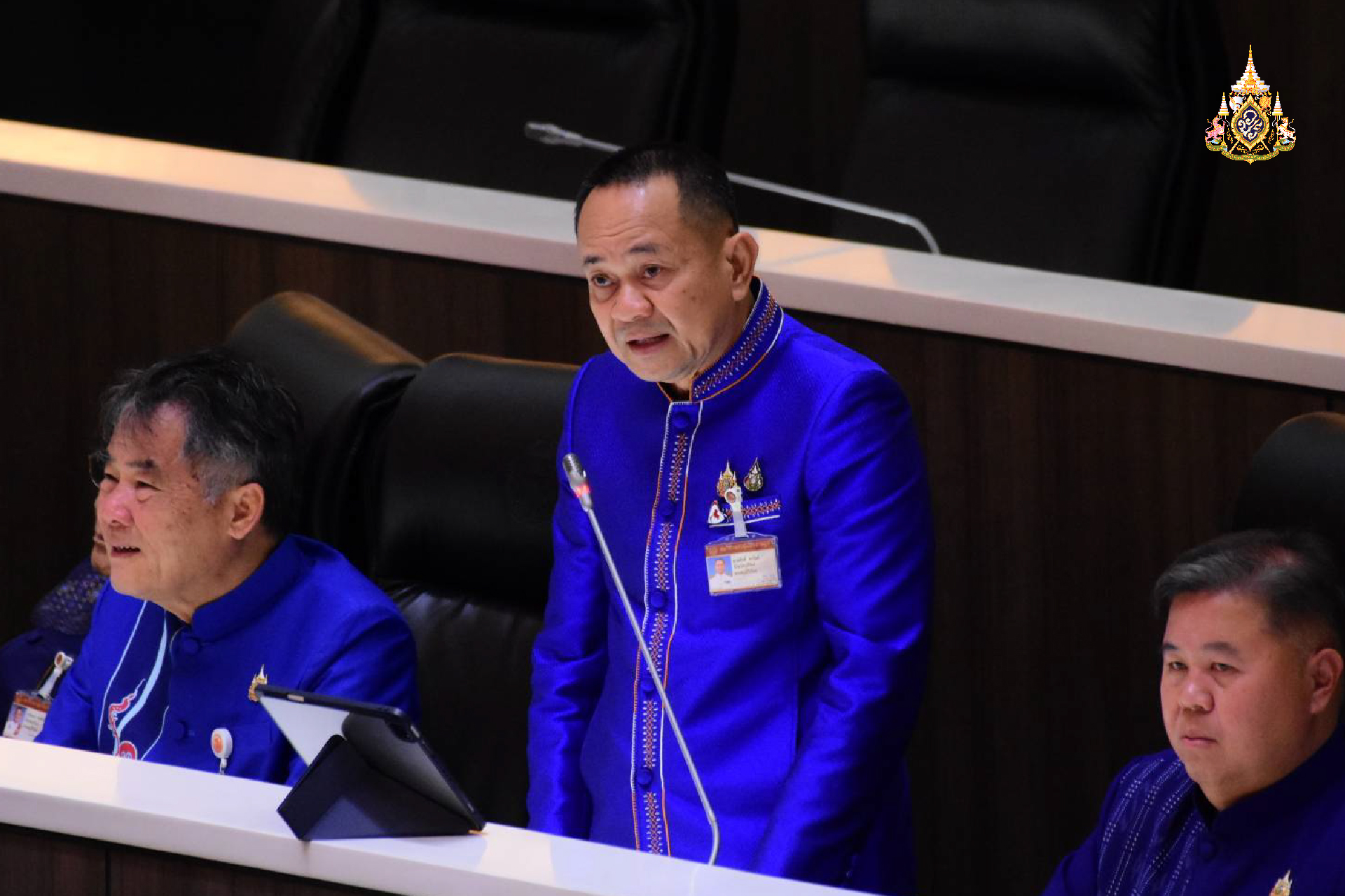 "สส.ศักดิ์" จี้ปราบยาเสพติดต้นเหตุอาชญากรรม แนะสร้างชุมชนเข้มแข็ง ติด CCTV เชื่อม สน.