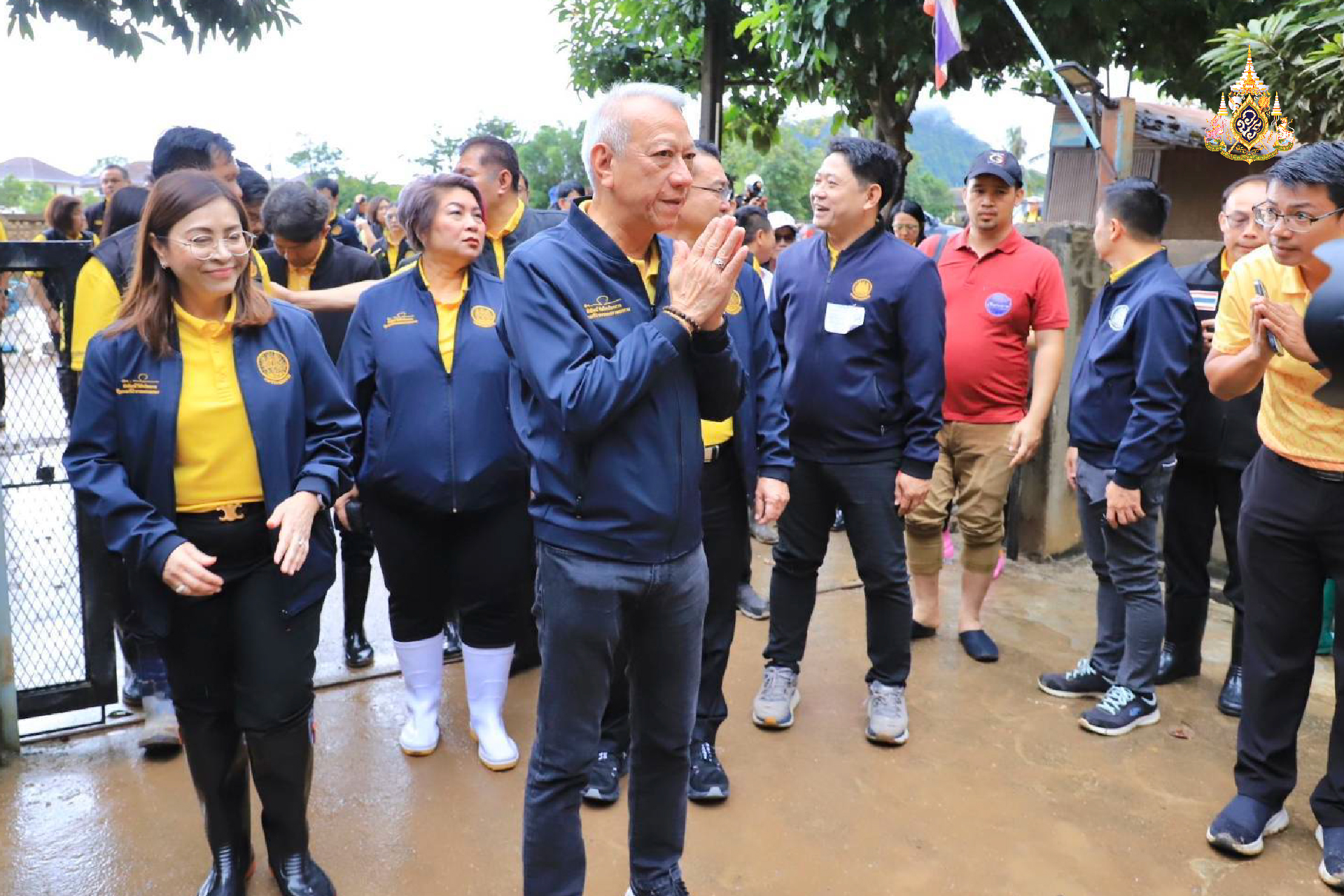 ระดมทีมช่าง ซ่อมฟรี!