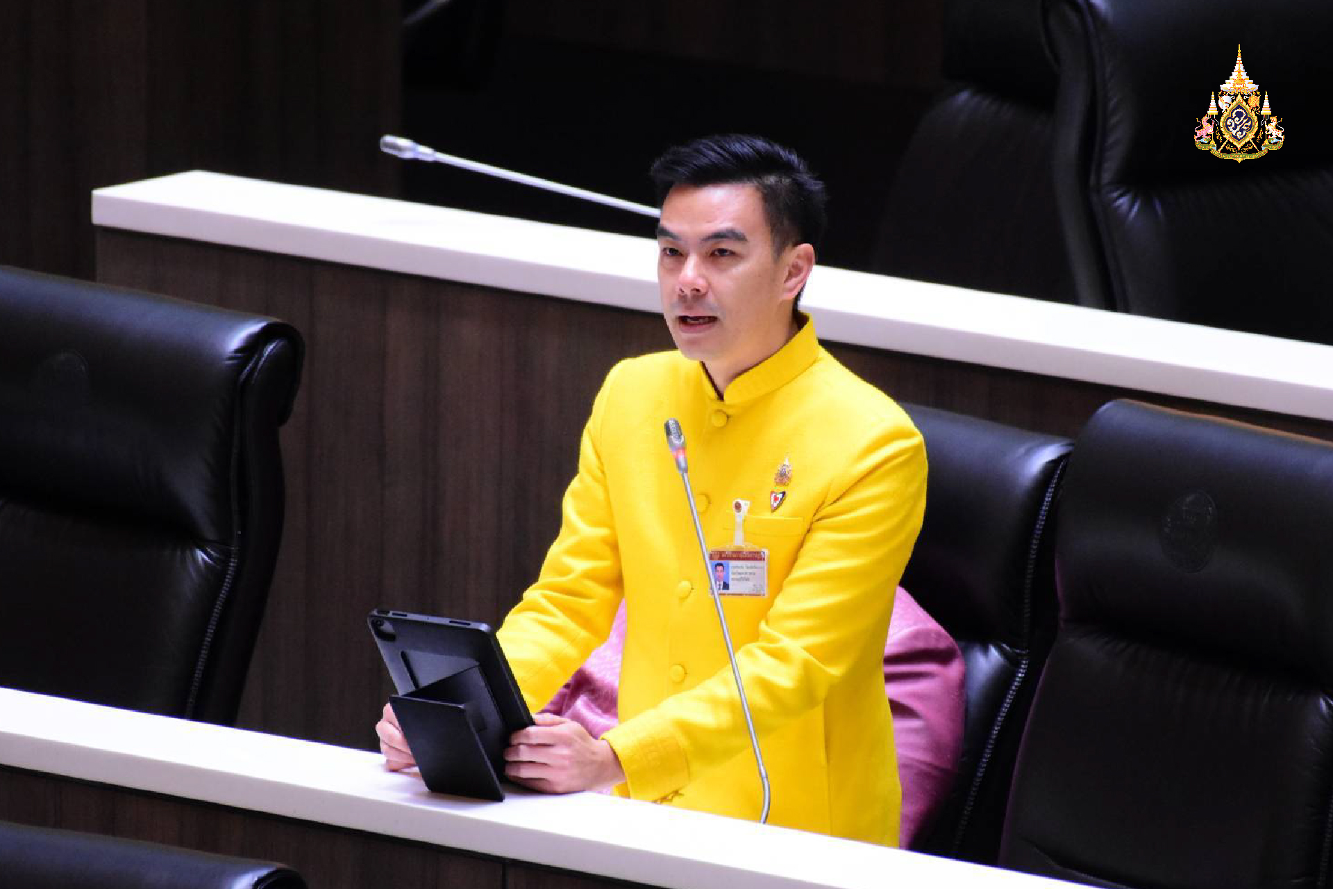 "สส.ลัทธชัย" หารือ สร้างทางข้ามถาวรลำน้ำพลับพลา เร่ง สตช.อนุมัติใช้พื้นที่สร้างรพ.พยัคฆภูมิพิสัย