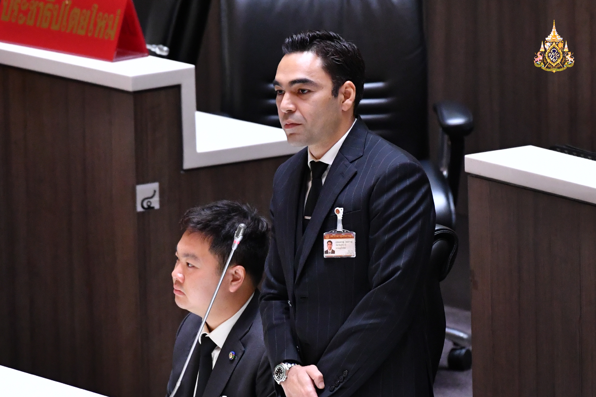 “เจเศรษฐ์” สะอื้น เสนอญัตติด่วน   รถบัส นร.ไฟไหม้ ไม่ขอเป็นแค่บทเรียน