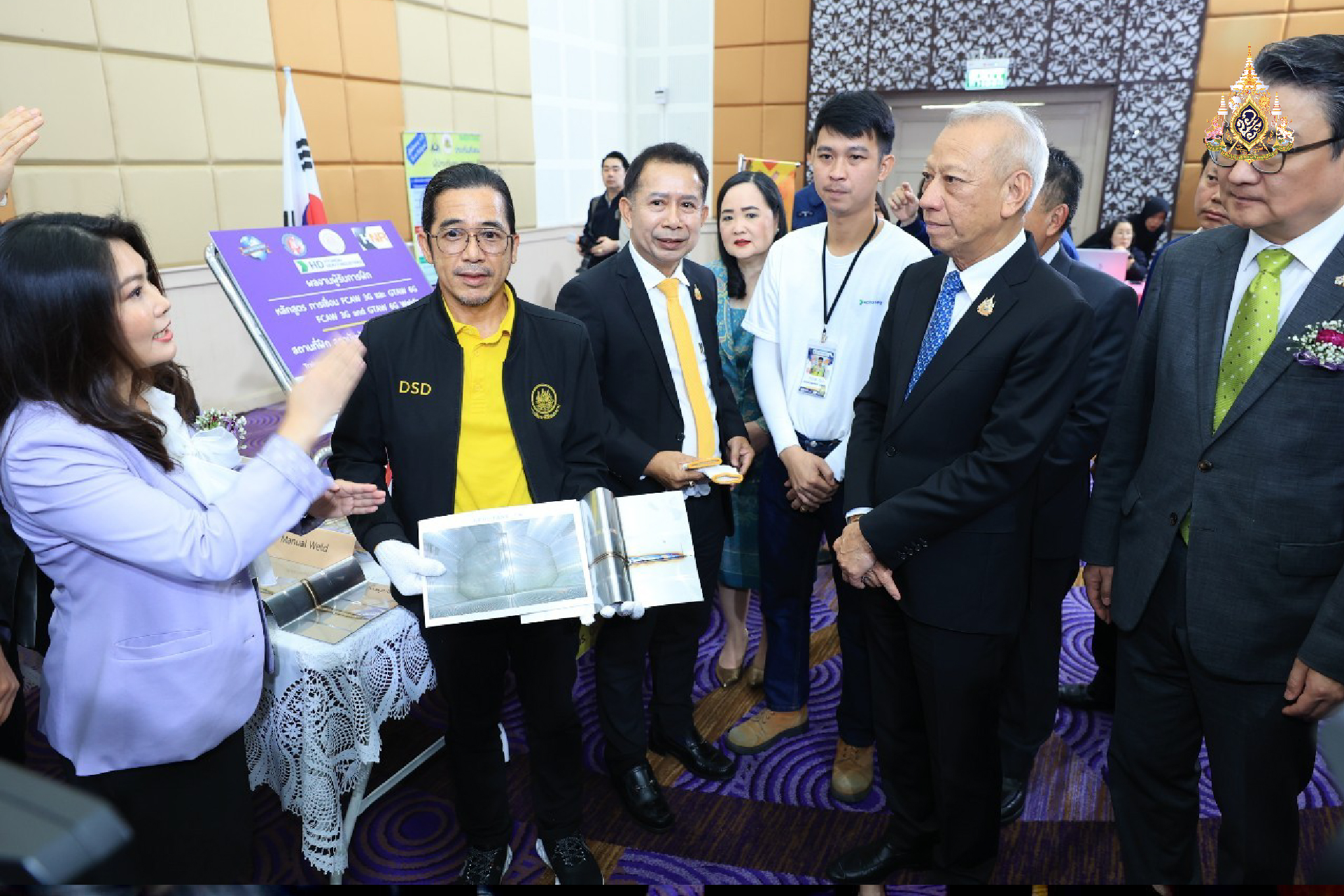 พูดแล้วทำ ! “พิพัฒน์” โชว์ผลงาน up skill ช่างเชื่อมไทยไปทำงานอู่ต่อเรือ บริษัท HD Hyundai Heavy Industries ของเกาหลี รายได้เริ่ม 75,000 บาทต่อเดือน