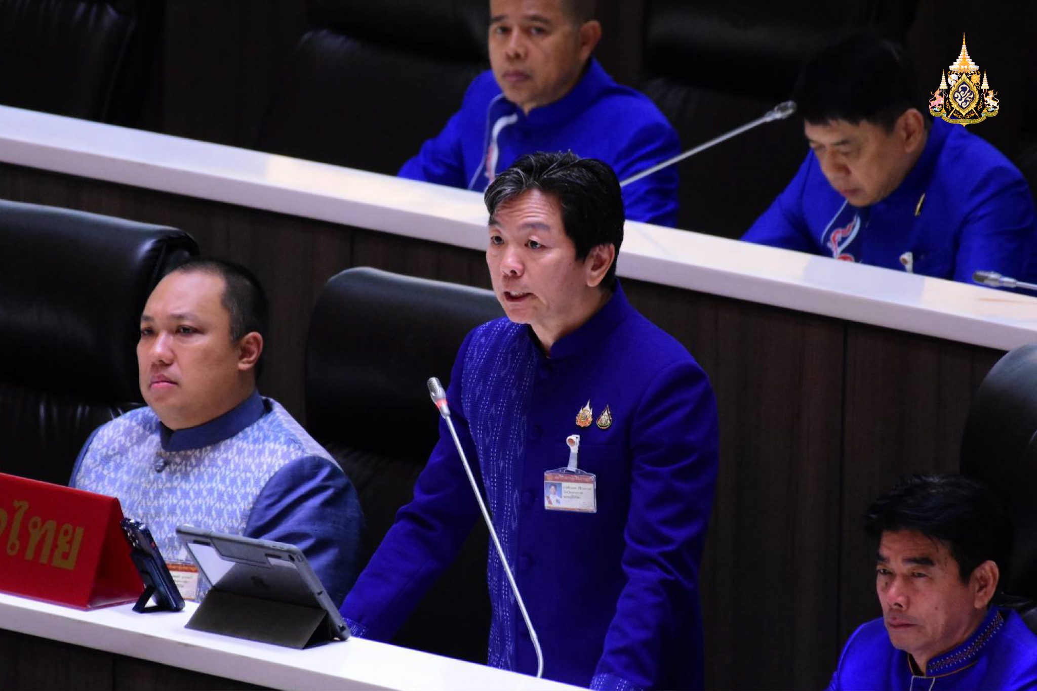 "สส.พีระเดช" จี้แก้ราคามันสําปะหลังตก ขอประกันรายได้  เปิดจุดตัดข้ามทางรถไฟ