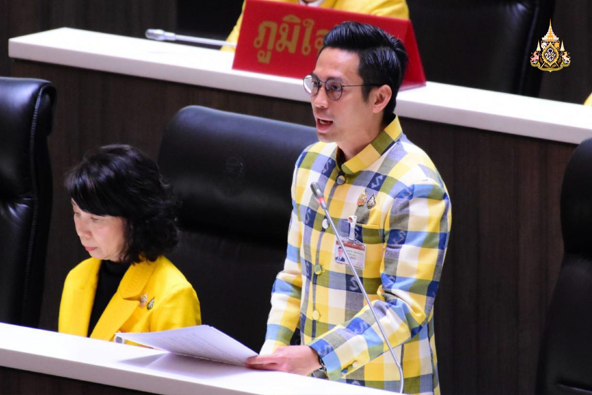 "สส.กรวีร์" เร่ง หางบซ่อมถนน จัดงบสนับสนุน อินเทอร์เน็ต อสม. ขยายถนนสี่เลน