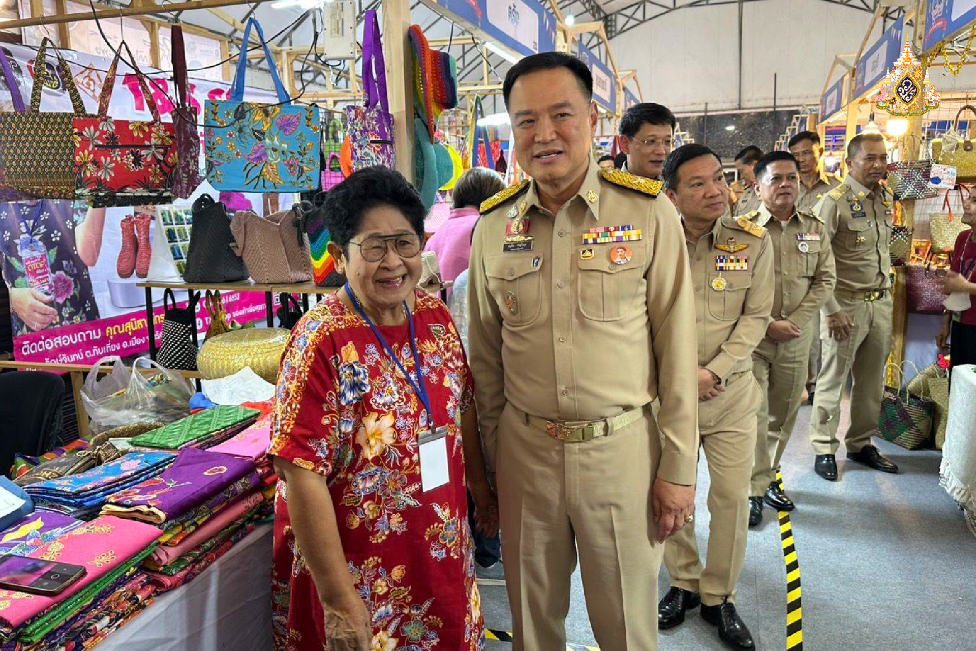 ชวน "ชม ช้อป ชิม เช็คอิน"  กระตุ้นเศรษฐกิจท้องถิ่น