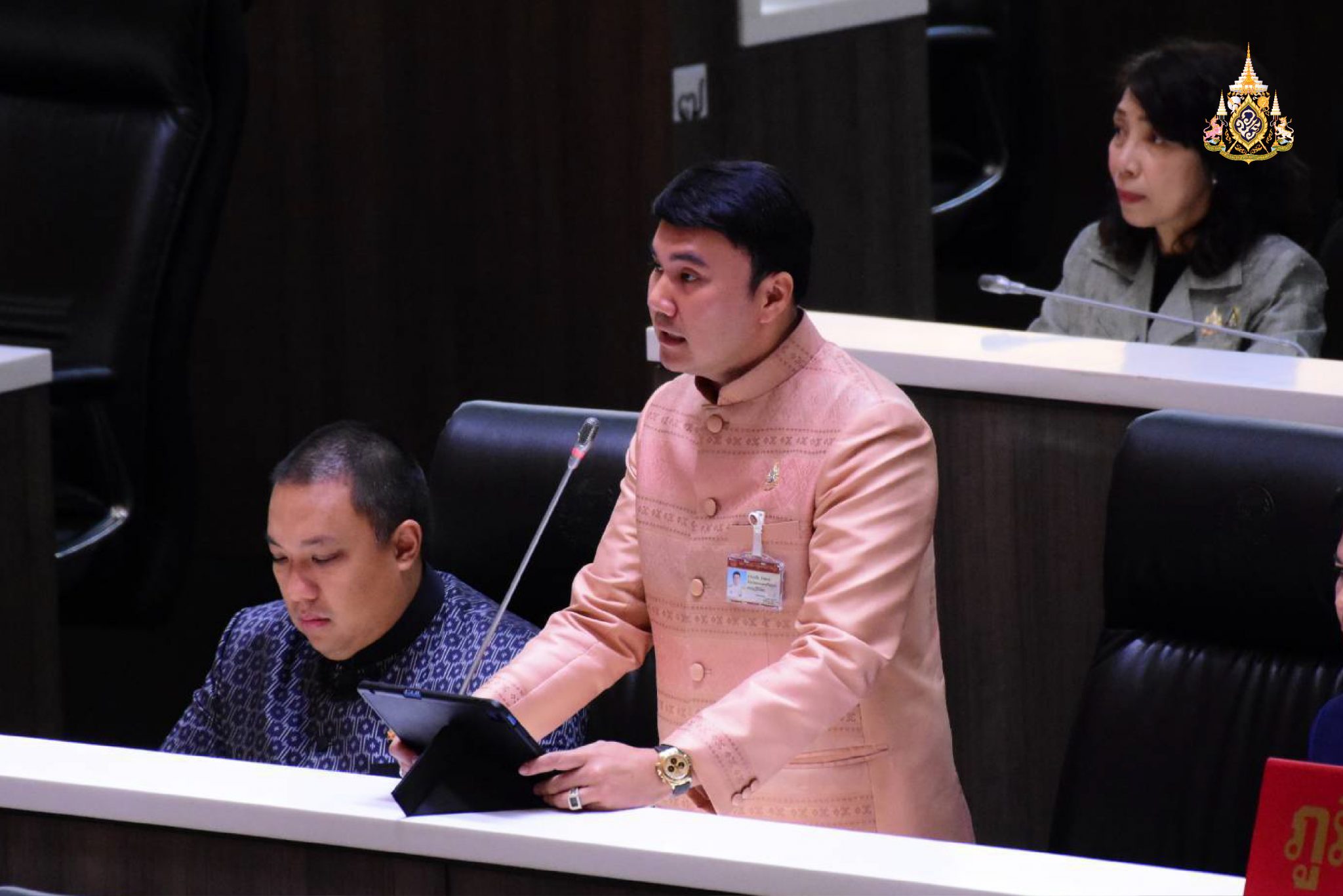 "สส.ประดิษฐ์" แนะ เร่งจับคนลักลอบเผา ตอซังข้าวอย่างเด็ดขาด ชดเชยชาวนาไม่เผาในปีนี้ และปีต่อๆไป