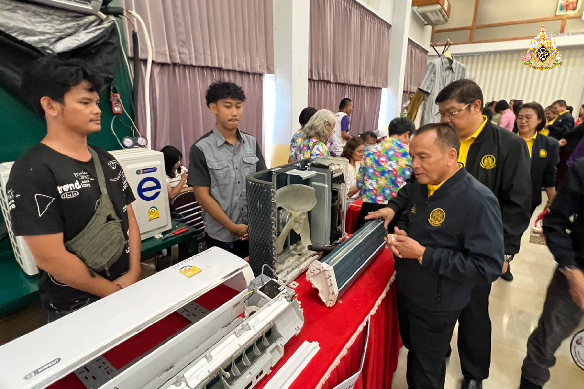 "อารี" ลงพื้นที่ลพบุรี เปิดโครงการ MOL สร้างงาน สร้างอาชีพ สร้างรายได้