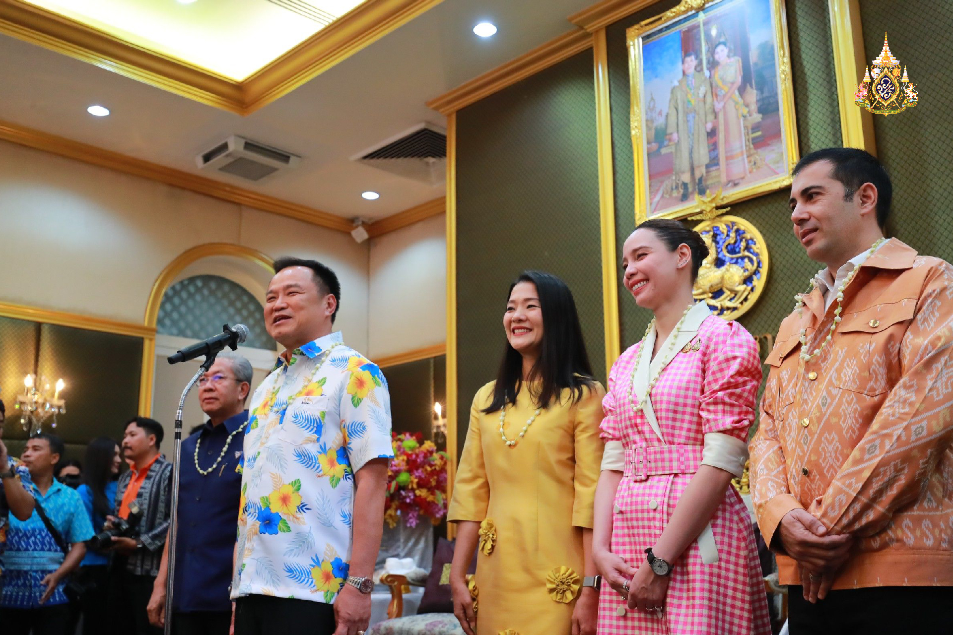 "อนุทิน" พบปะชาวราชสีห์ในโอกาสเทศกาลสงกรานต์ 2568