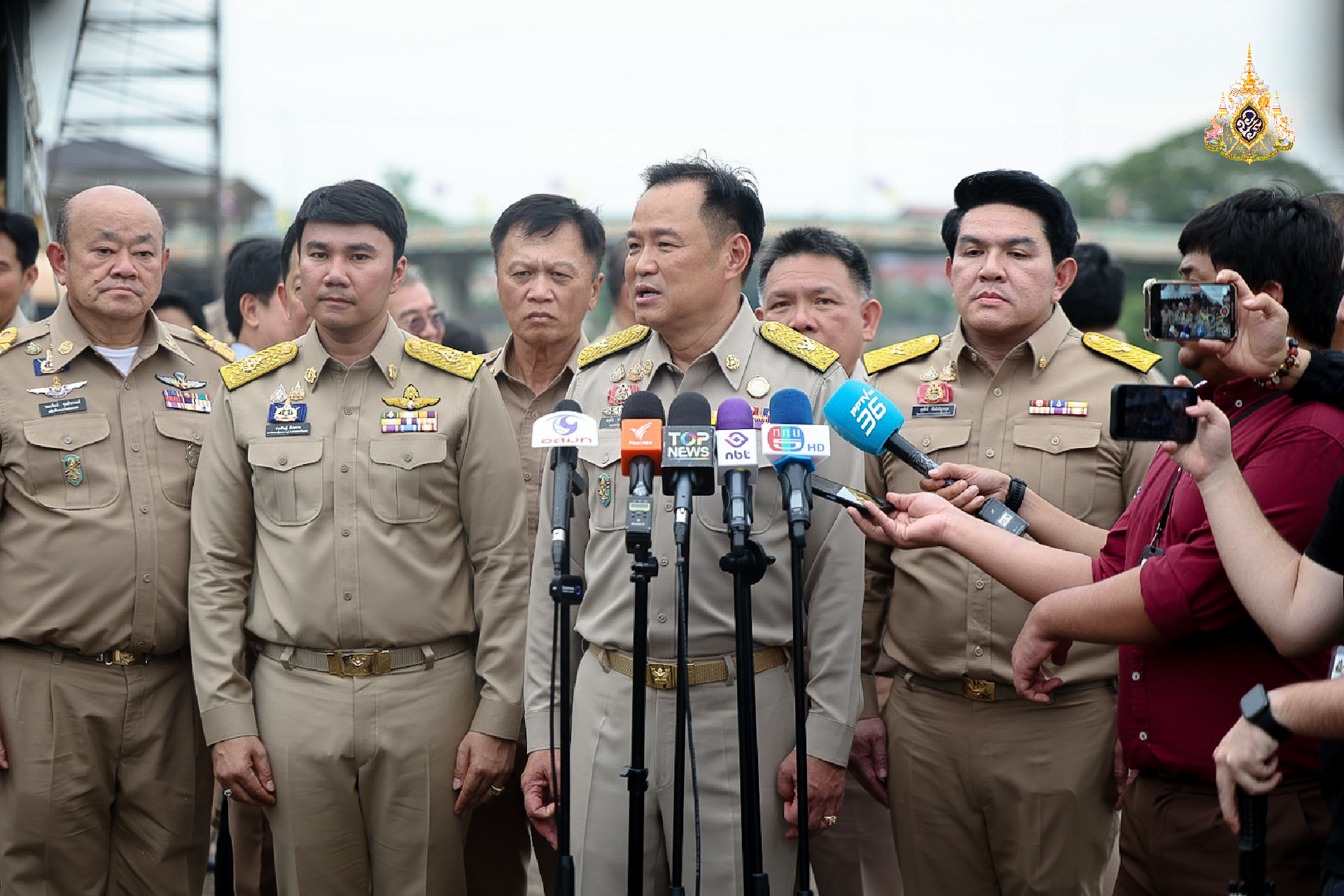 เปิดชื่อมาเลย !