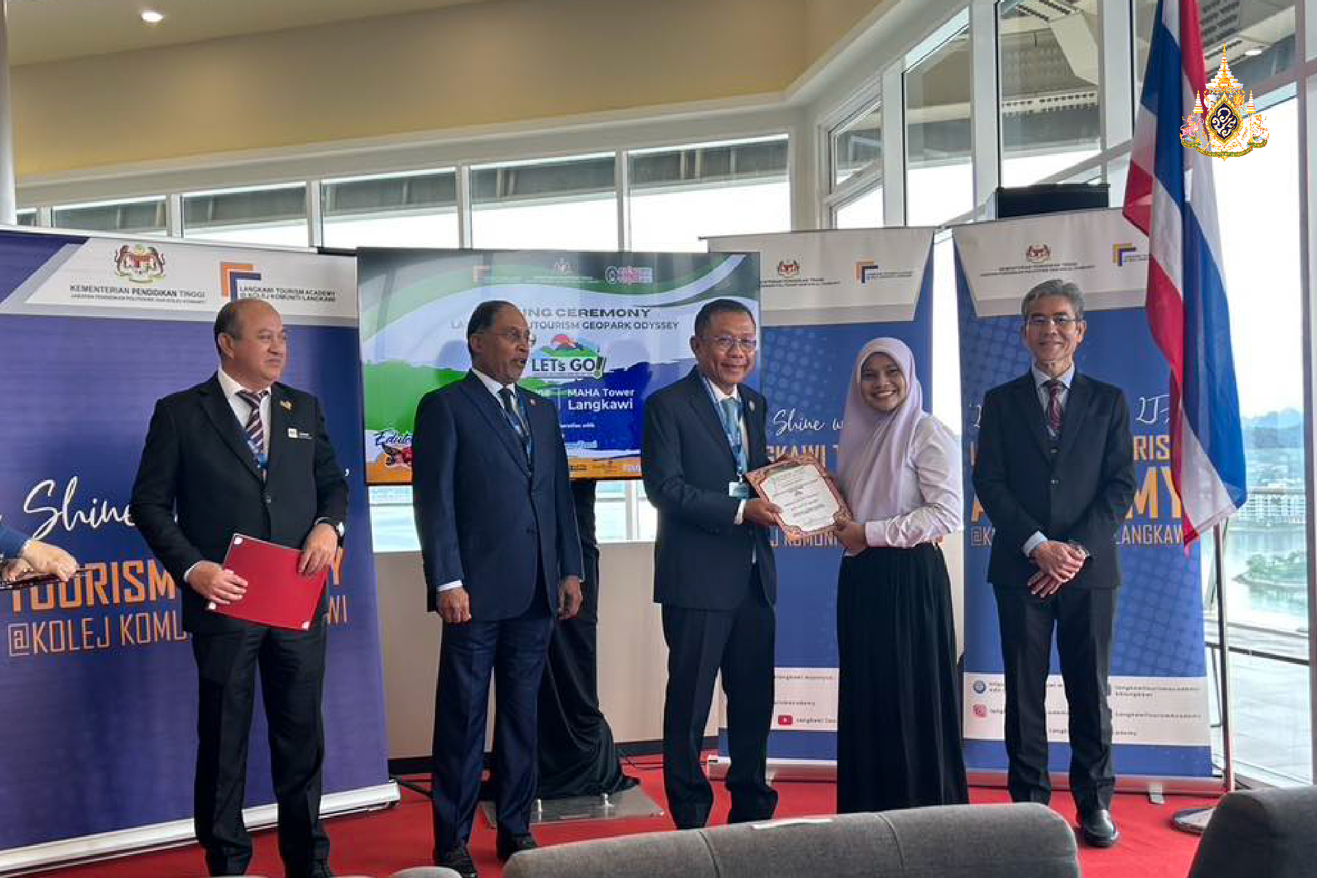 “ศุภชัย” ผนึกกำลังผู้กำหนดนโยบายด้านอุดมศึกษาอาเซียน ในงาน Bridging ASEAN Higher Education Session ณ ลังกาวี ประเทศมาเลเซีย