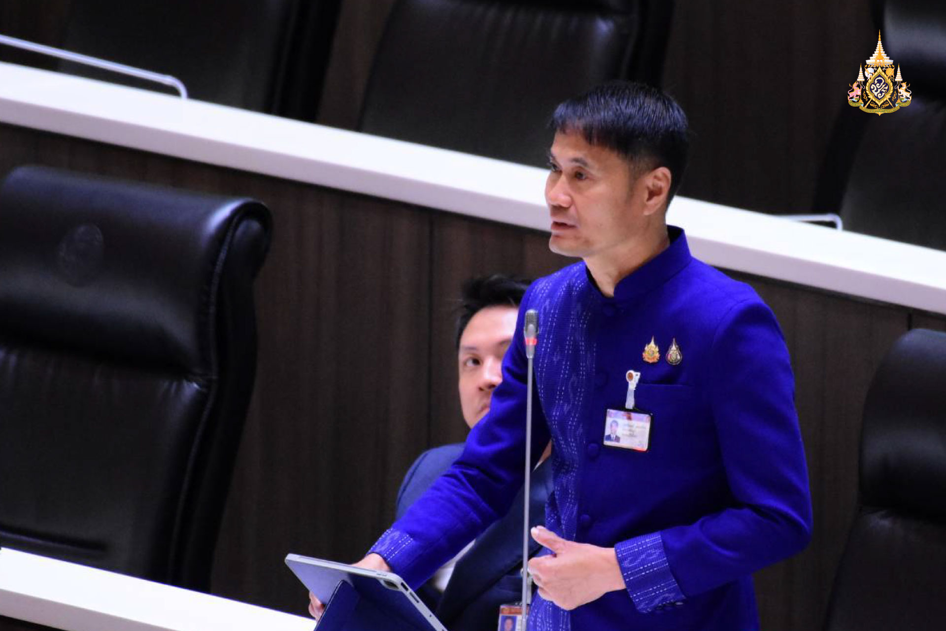 "สส.สัมฤทธิ์" ซัด รัฐบาลไร้นโยบาย ดันราคาพืชผลเกษตร เรียกร้องนำประกัน รายได้มาใช้ ไม่ขัดรธน. เตือน รมต. คนไทย กว่า 60 % ทำเกษตรกรรม