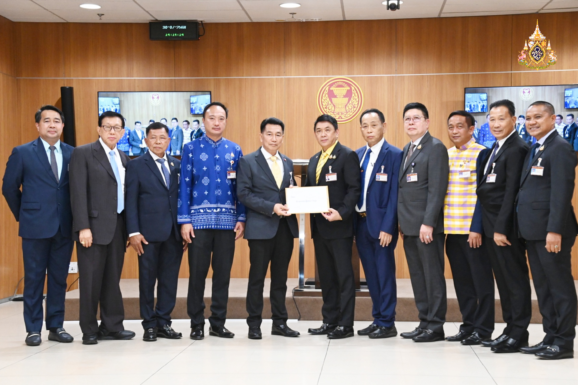 "ภูมิใจไทย" ยื่นญัตติด่วน  ยกเลิก MOU ปี 43-44