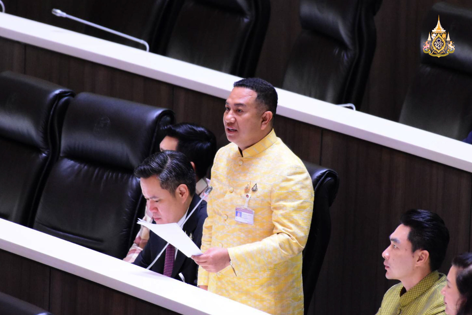 "สส.ณัฏฐ์ชนน" ชี้งบุฯ ภาพรวม ขาดดุลต่อเนื่อง หนี้สาธารณะสูงเฉียด 70% ต้องวนลูปไปกู้ มาแก้สารพัดปัญหา เปรียบเป็นบริษัทคือ เจ๊ง