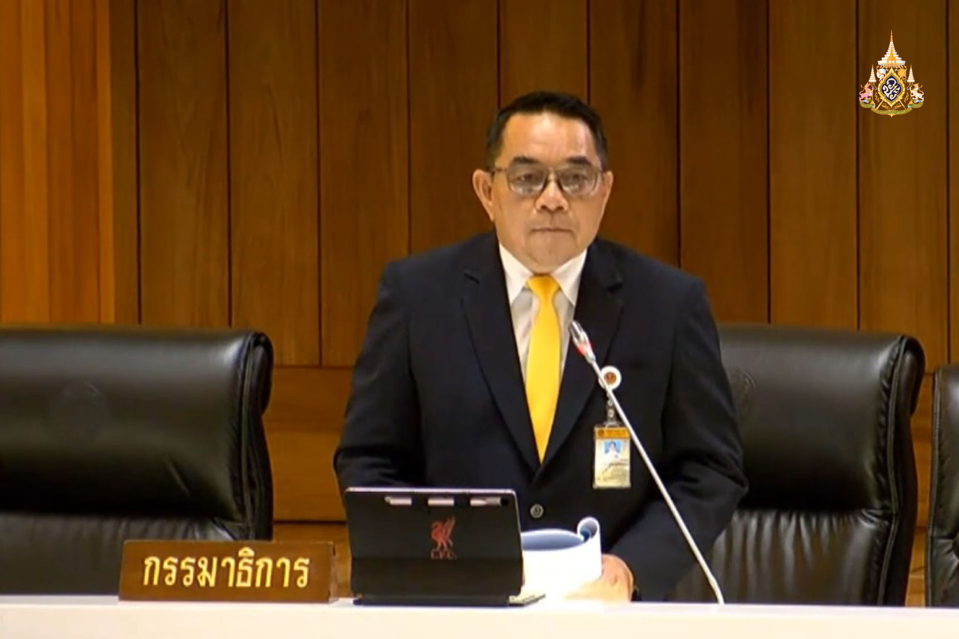 “กิตติชัย” ถามรมว.พาณิชย์เอาข้อมูลมาจากไหน มังคุดกิโลละร้อย เกษตรกรสวนมังคุดหัวเราะทั้งน้ำตา เสนอปรับลดงบประมาณ 5% ของกระทรวงพาณิชย์