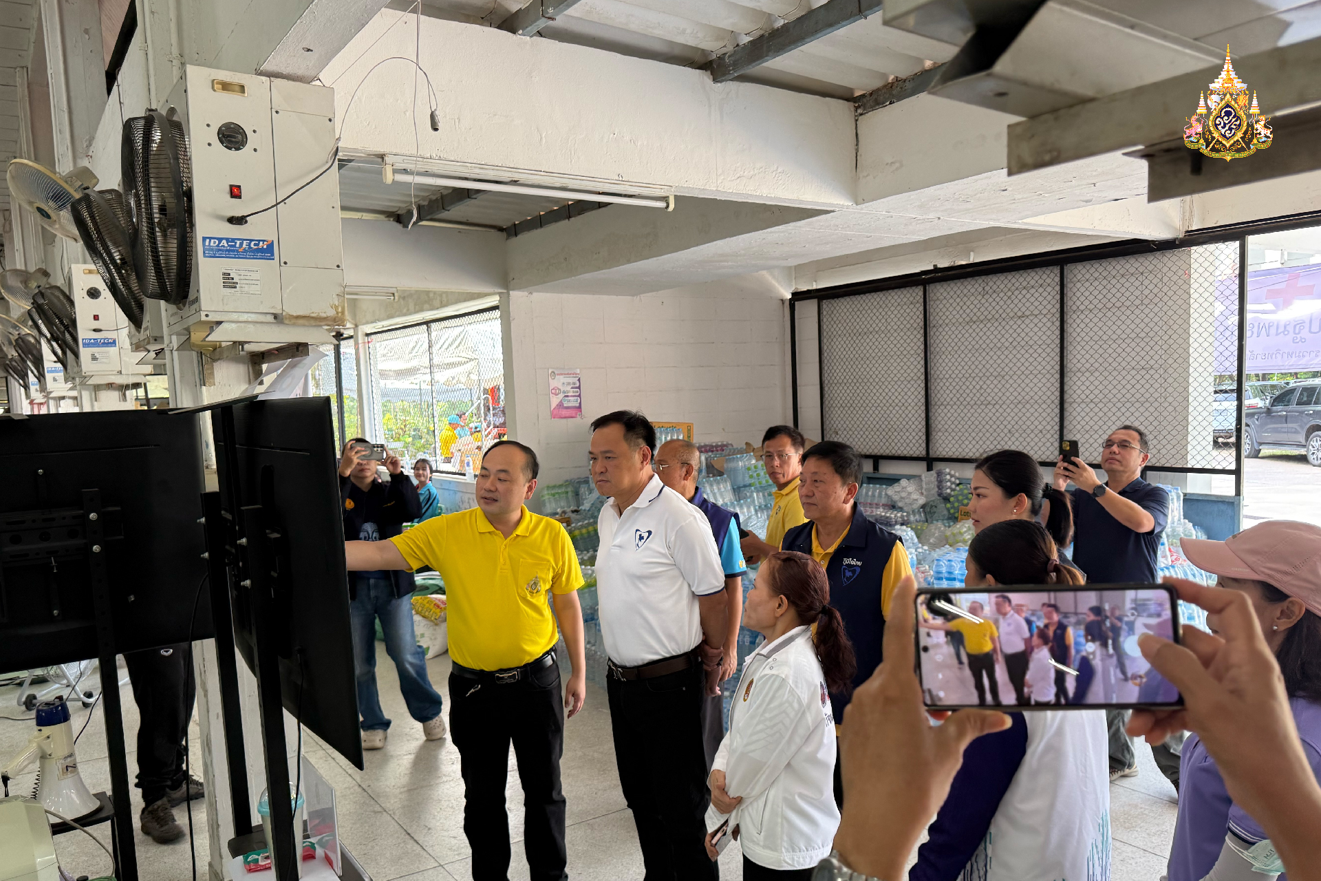 มาอยู่ตรงนี้ พี่น้องก็ช่วยชาติแล้ว!