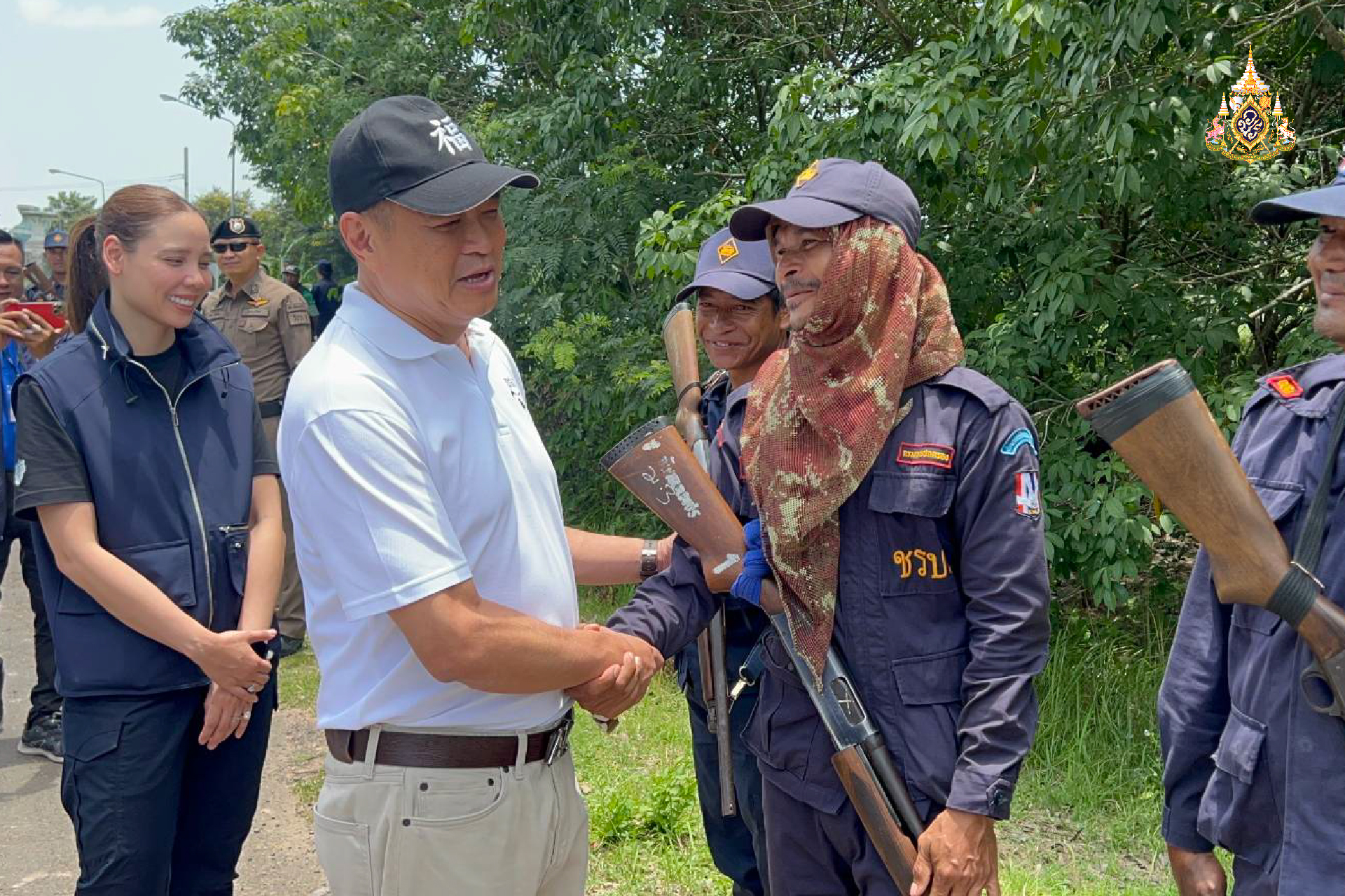 “อนุทิน–ซาบีดา” ลงพื้นที่ชายแดนไทย–กัมพูชา มอบกำลังใจชาวบ้านและเจ้าหน้าที่