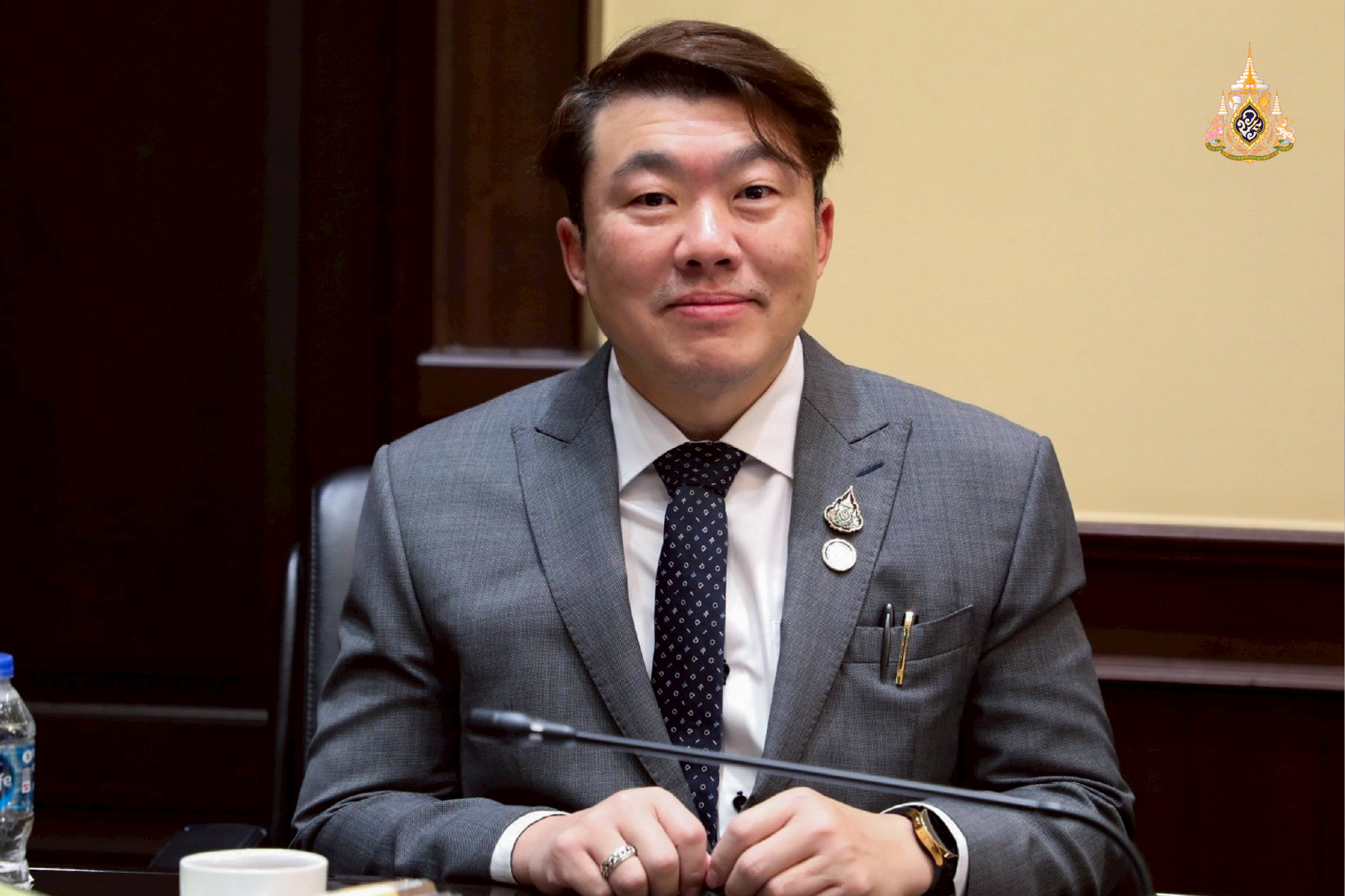 เพื่อไทยเสนอเอง ล้มเอง ! ไม่อยู่ร่วมประชุม ทำสภาฯ ล่ม