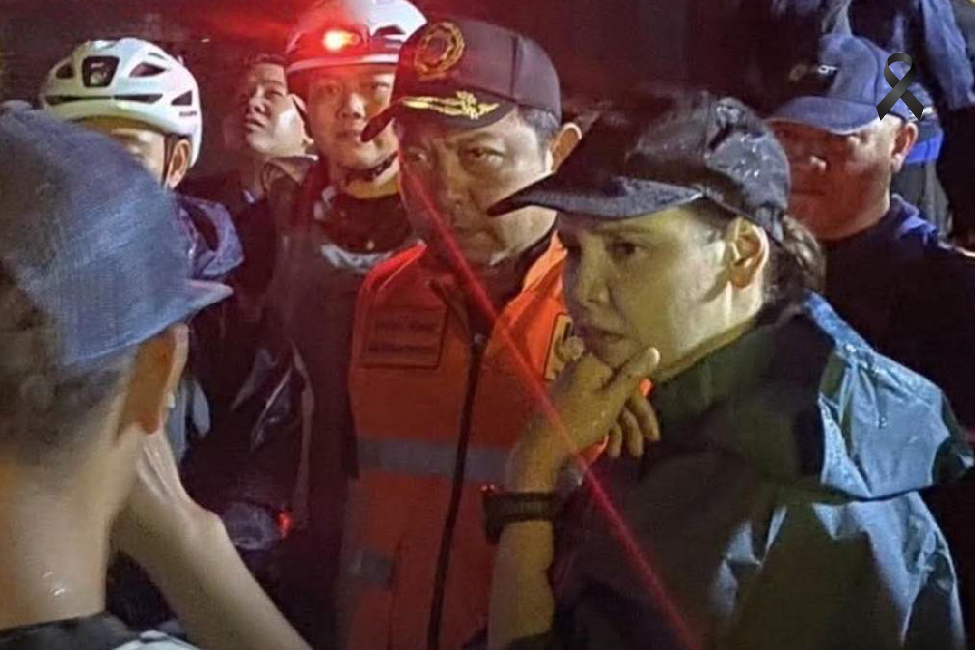 นำนักกีฬาเจ็ตสกีทีมชาติ พร้อมเจ็ตสกี 3 ลำ ช่วยน้ำท่วมหาดใหญ่