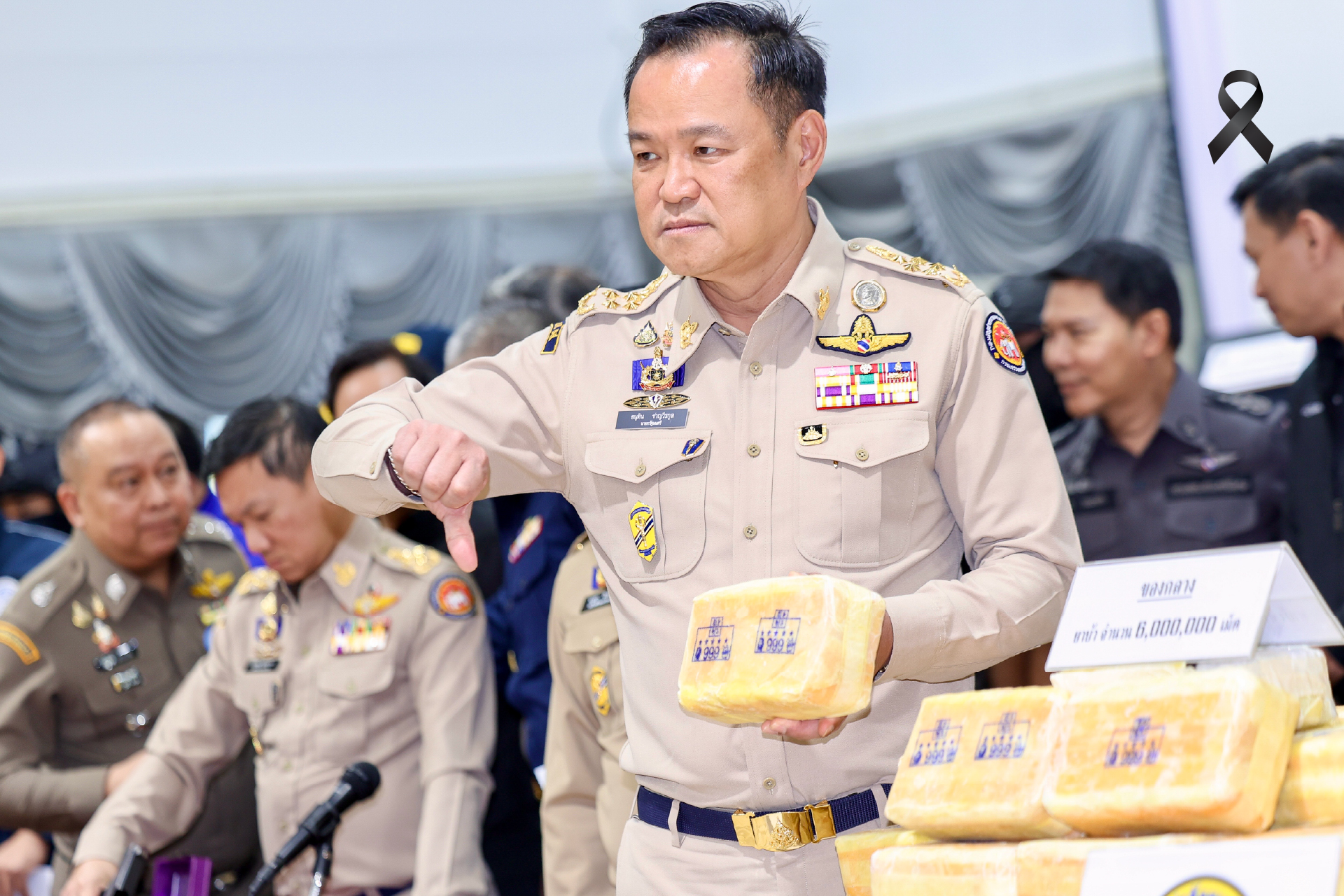 สิ่งผิดกฎหมาย ต้องล้างบางให้สิ้นซาก