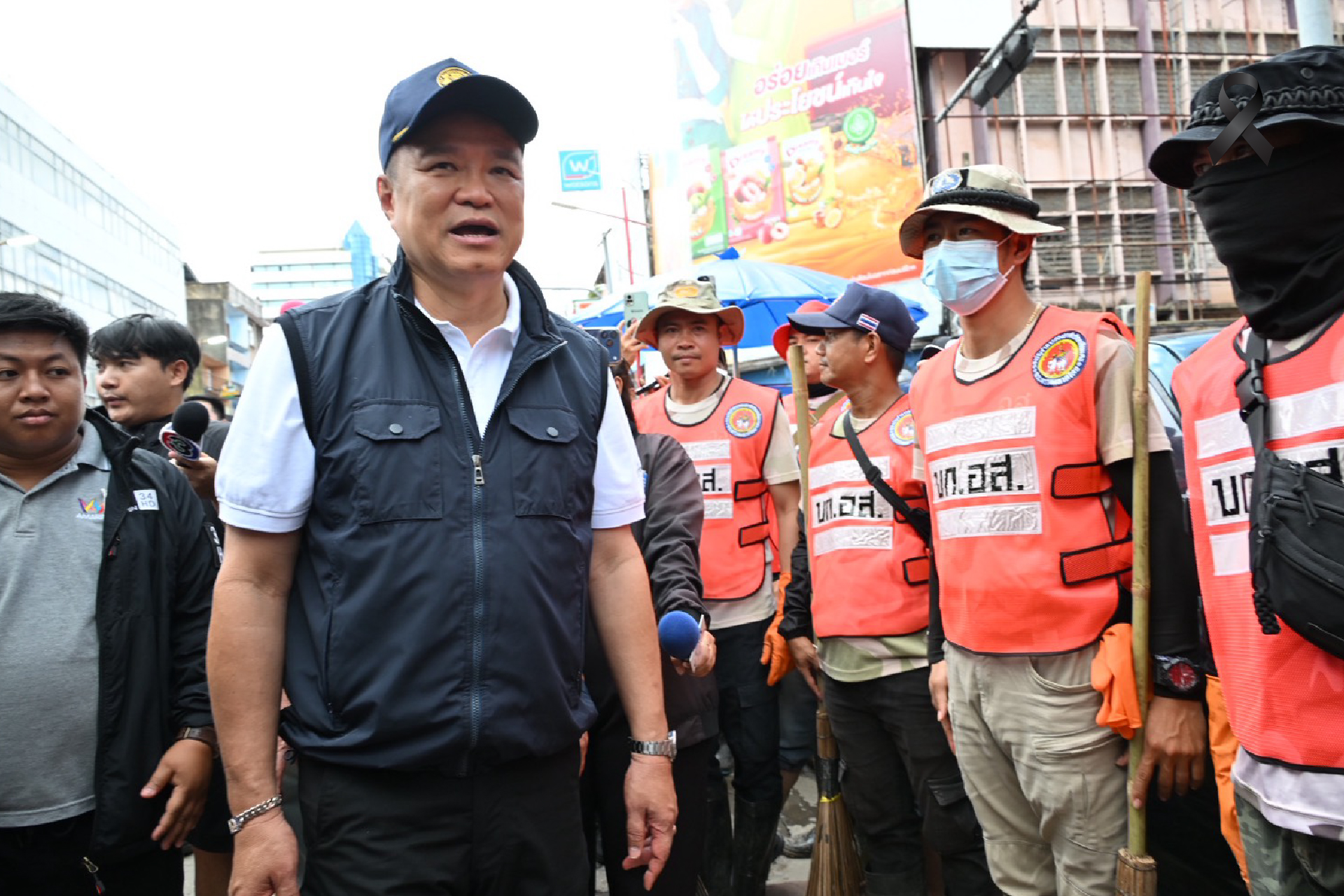 ลงพื้นที่หาดใหญ่ ขอบคุณทุกฝ่ายช่วยฟื้นฟูเมือง วางเป้า 14 วันกลับมาเหมือนเดิม